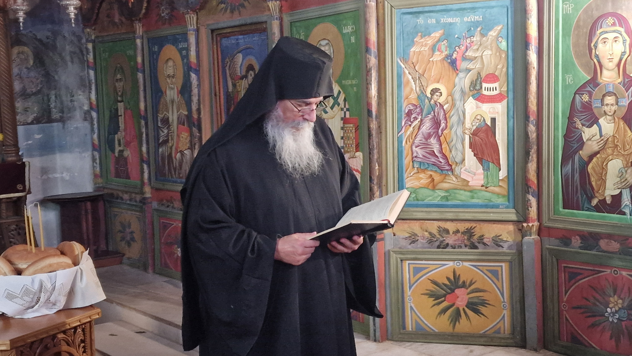 Με λαμπρότητα ο Εσπερινός της Αγάπης στην Ιερά Μονή Αρχαγγέλου Μιχαήλ Αλμωπίας παρουσία του Επισκόπου κ. Στεφάνου