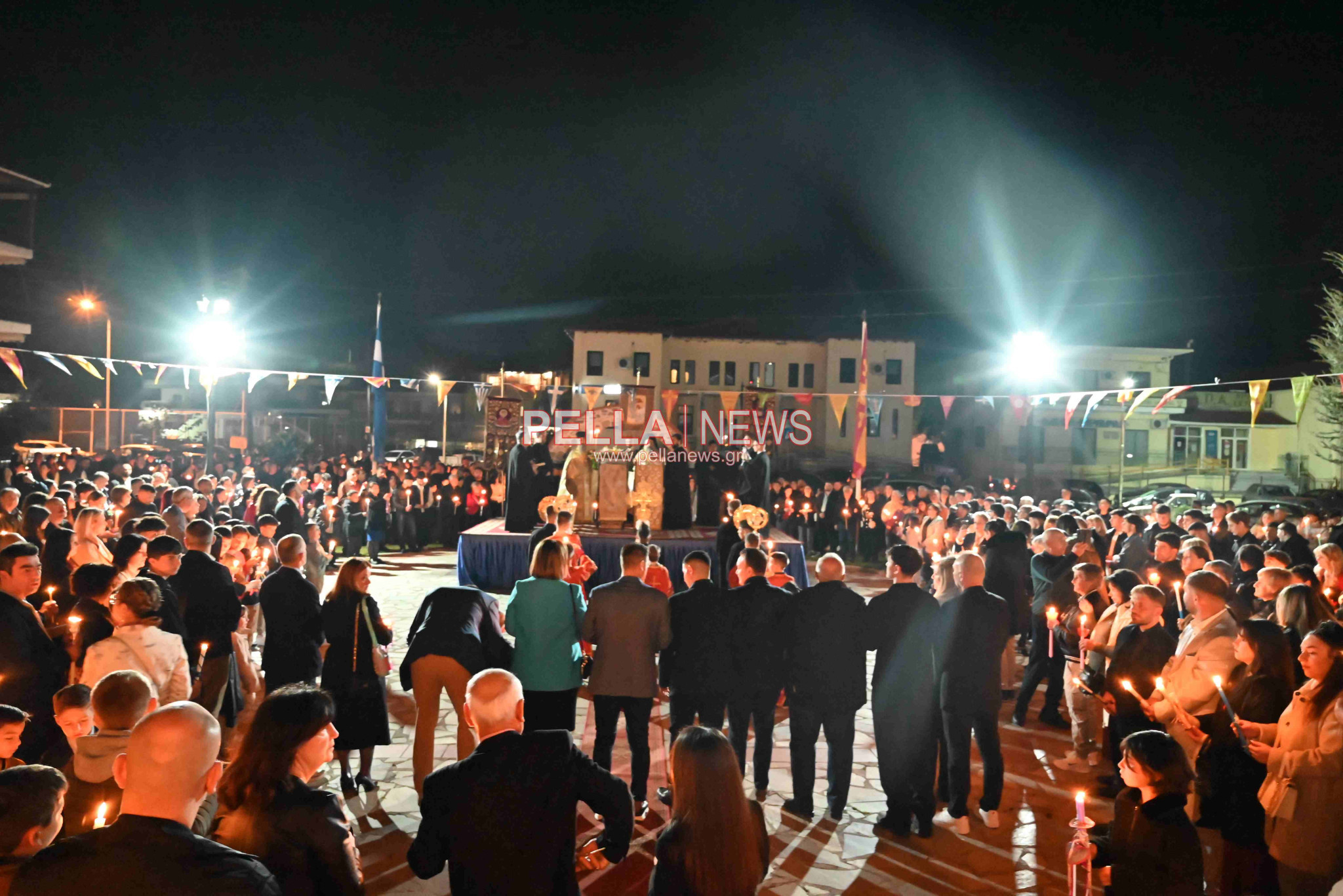 Η τελετή της Αναστάσεως στον Ιερό Ναό Αγίου Στεφάνου Σκύδρας