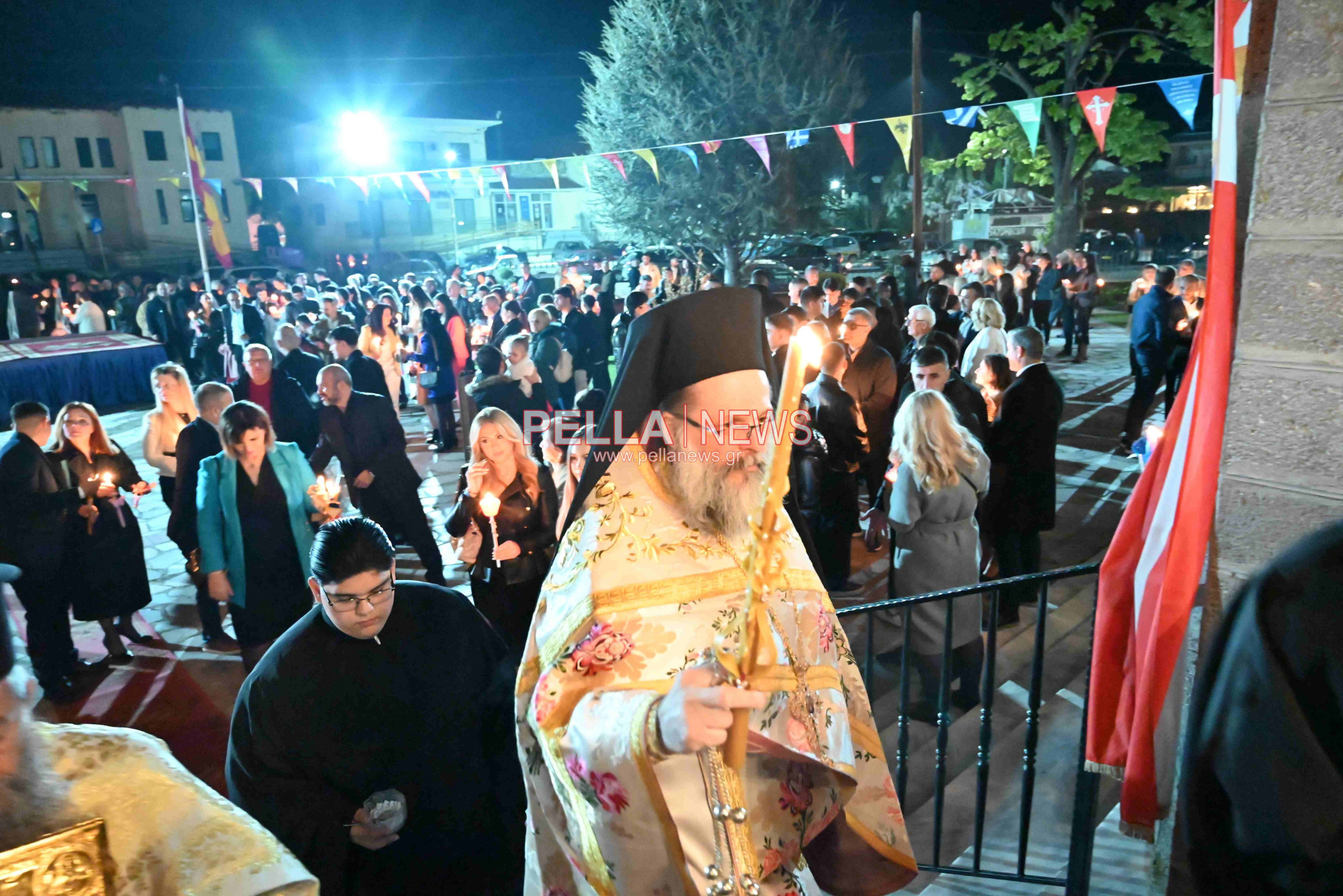 Η τελετή της Αναστάσεως στον Ιερό Ναό Αγίου Στεφάνου Σκύδρας