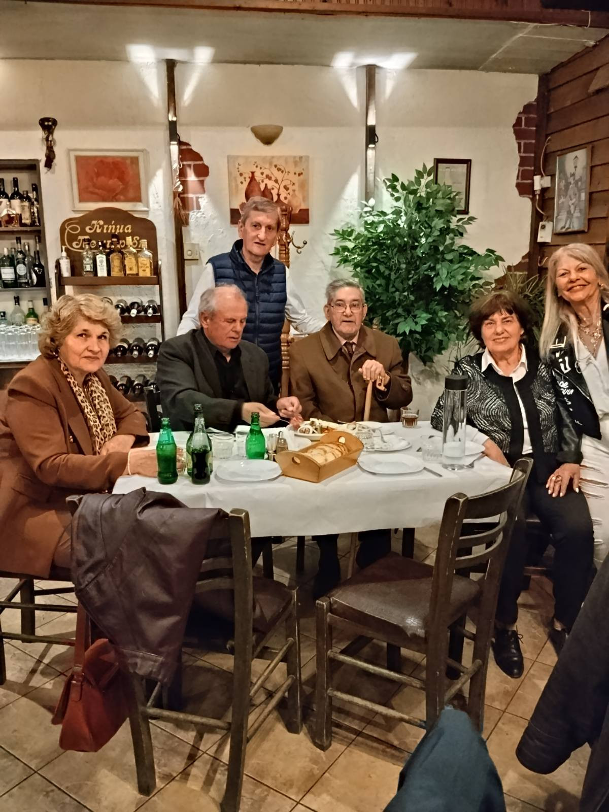 Συνάντηση των αποφοίτων Λυκείου Σκύδρας του 1981 μετά από 45 χρόνια