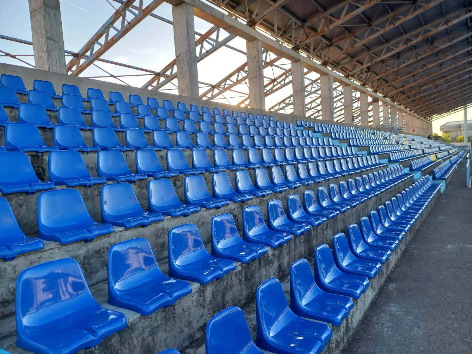 Καινούρια καθίσματα στο Δημοτικό Στάδιο Κιλκίς