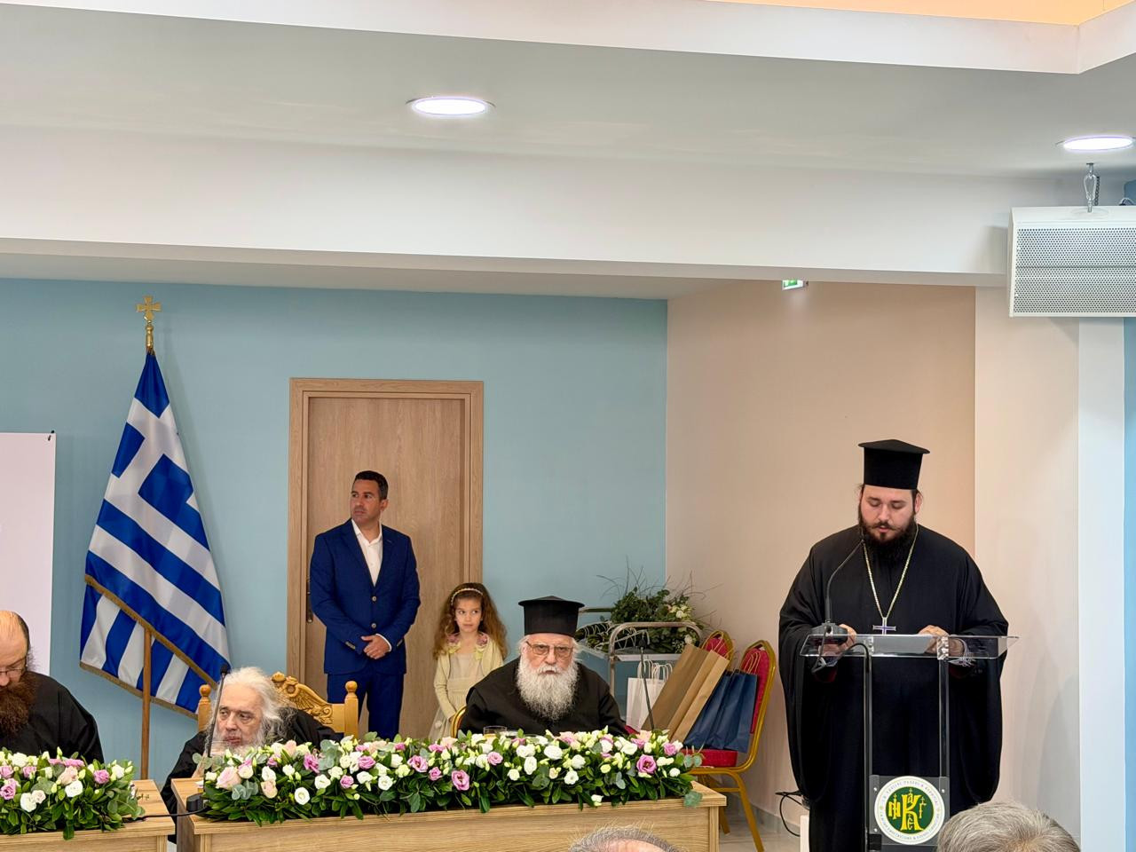 Λάκης Βασιλειάδης: Συγχαρητήρια στους πατέρες, τους δωρητές και τους εθελοντές για την υλοποίηση της προσπάθειας αυτής.