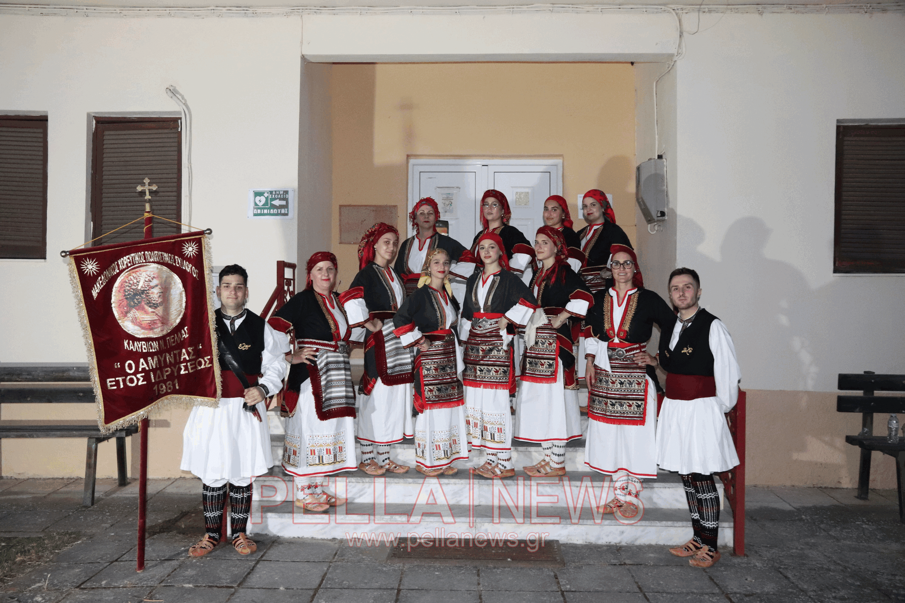 Δυναμική έναρξη για το τριήμερο του Αγίου Πνεύματος στα Καλύβια Σκύδρας (φωτο & βιντεο)