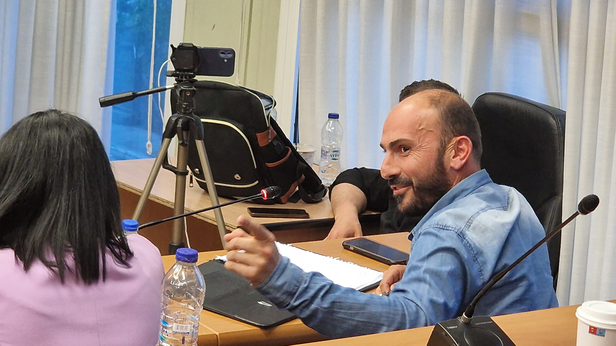 Με ένταση και πολιτικές αιχμές το Δημοτικό Συμβούλιο Αλμωπίας –