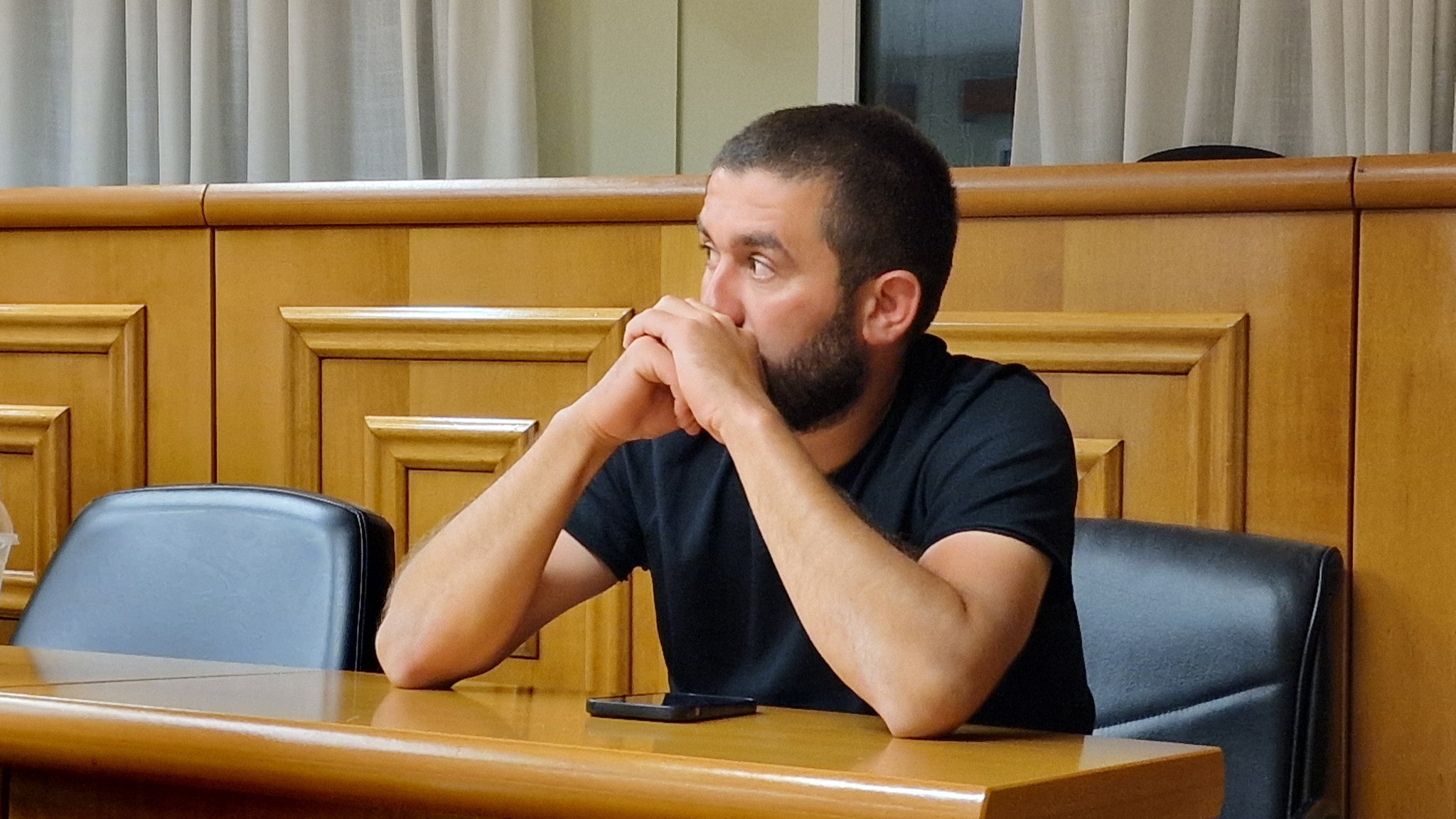 Με ένταση και πολιτικές αιχμές το Δημοτικό Συμβούλιο Αλμωπίας –