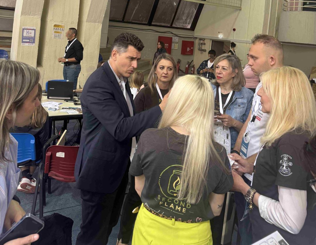 Με δημιουργικές προτάσεις κοινωνικής καινοτομίας ολοκληρώθηκε ο μαθητικός διαγωνισμός  «Social Innovation Hackathon-Junior Edition 2026»