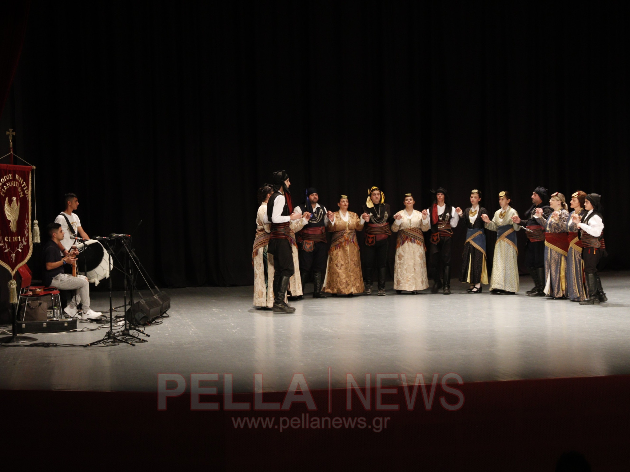 Το Βιβλιοπωλείο «ΑΛΦΑΒΗΤΑΡΙ» παρουσίασε στα Γιαννιτσά τον «Καθαρμό» του Σπύρου Πετρουλάκη (βιντεο/ φωτογραφίες)