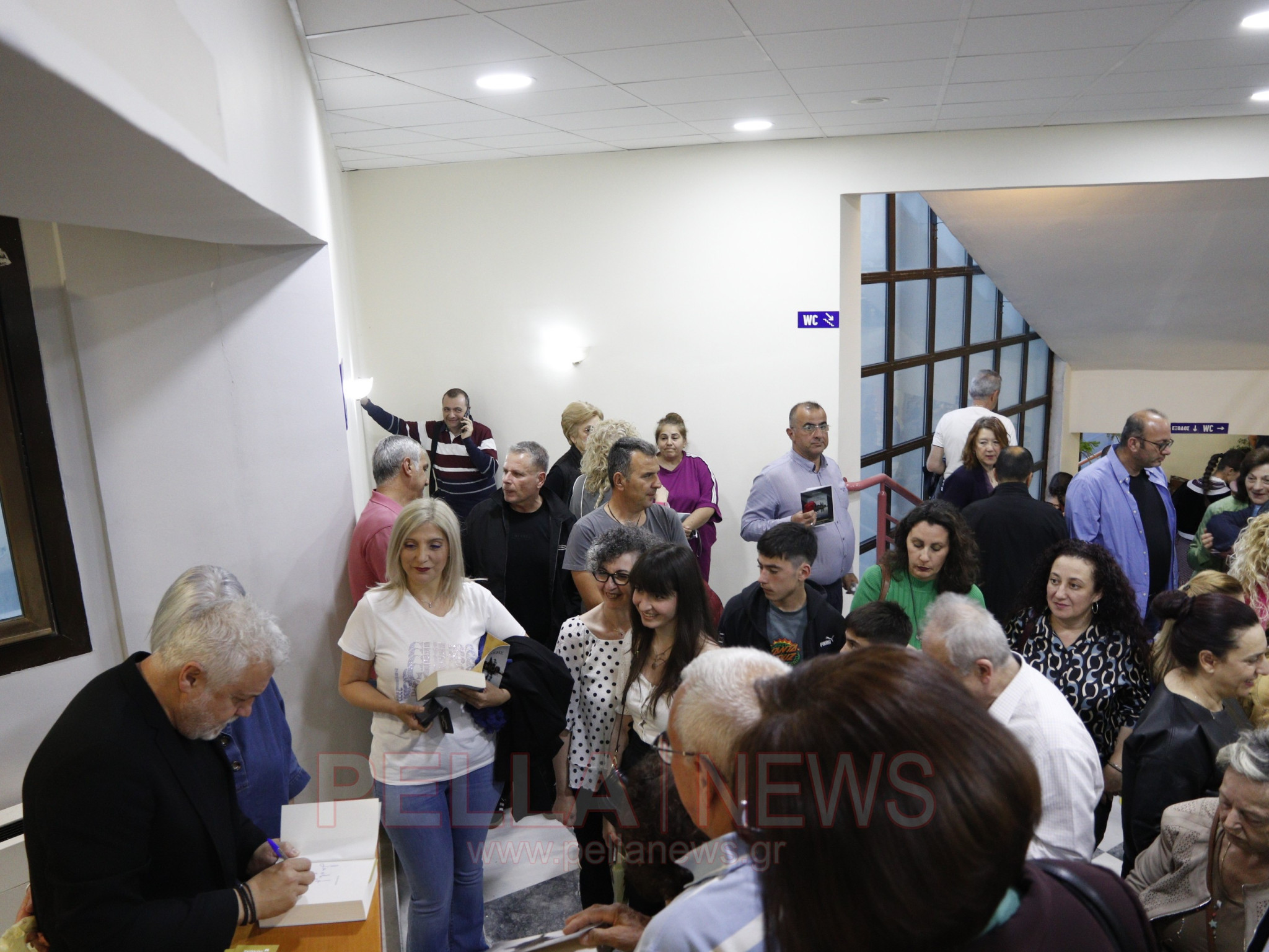 Το Βιβλιοπωλείο «ΑΛΦΑΒΗΤΑΡΙ» παρουσίασε στα Γιαννιτσά τον «Καθαρμό» του Σπύρου Πετρουλάκη (βιντεο/ φωτογραφίες)