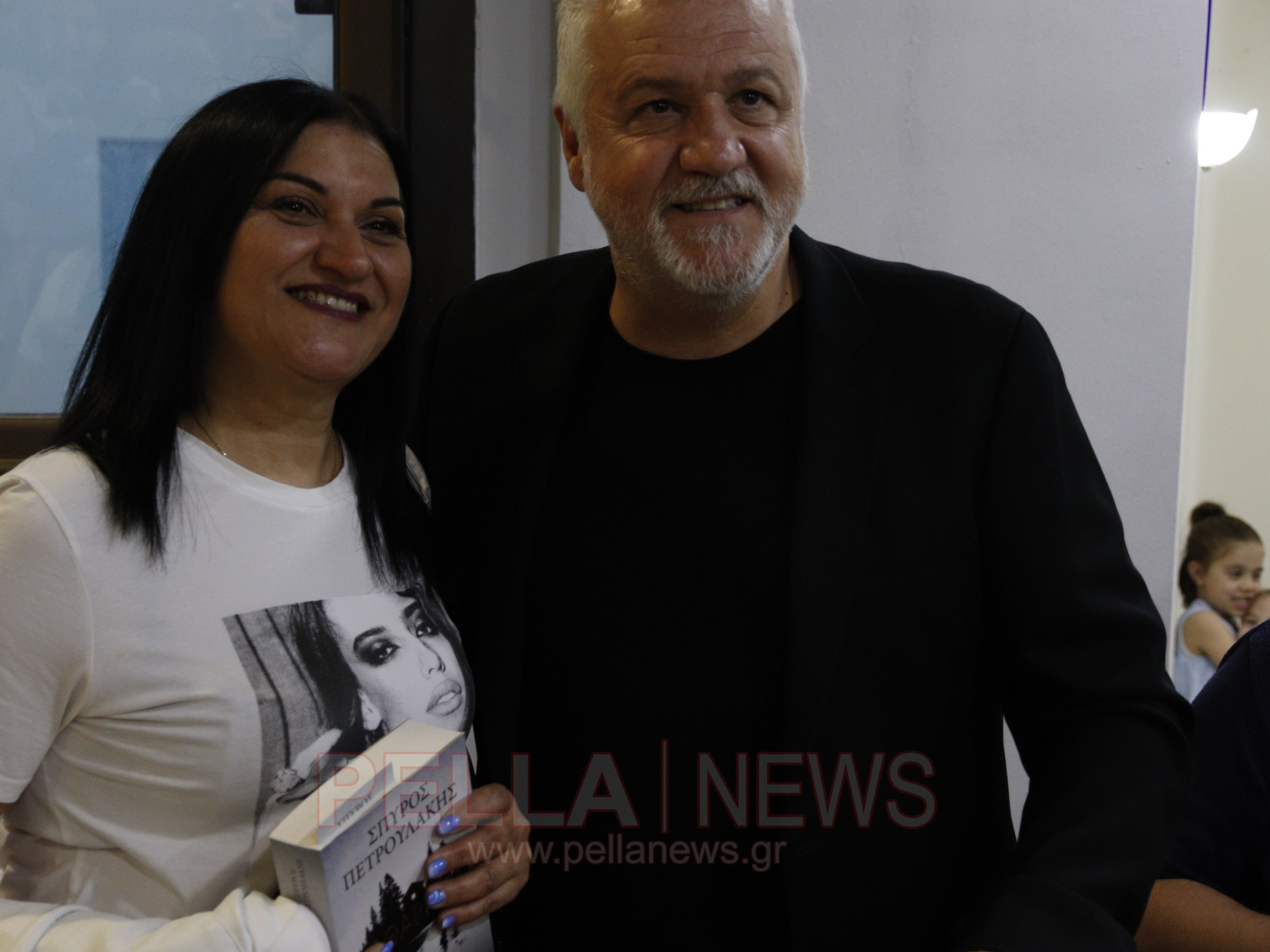 Το Βιβλιοπωλείο «ΑΛΦΑΒΗΤΑΡΙ» παρουσίασε στα Γιαννιτσά τον «Καθαρμό» του Σπύρου Πετρουλάκη (βιντεο/ φωτογραφίες)