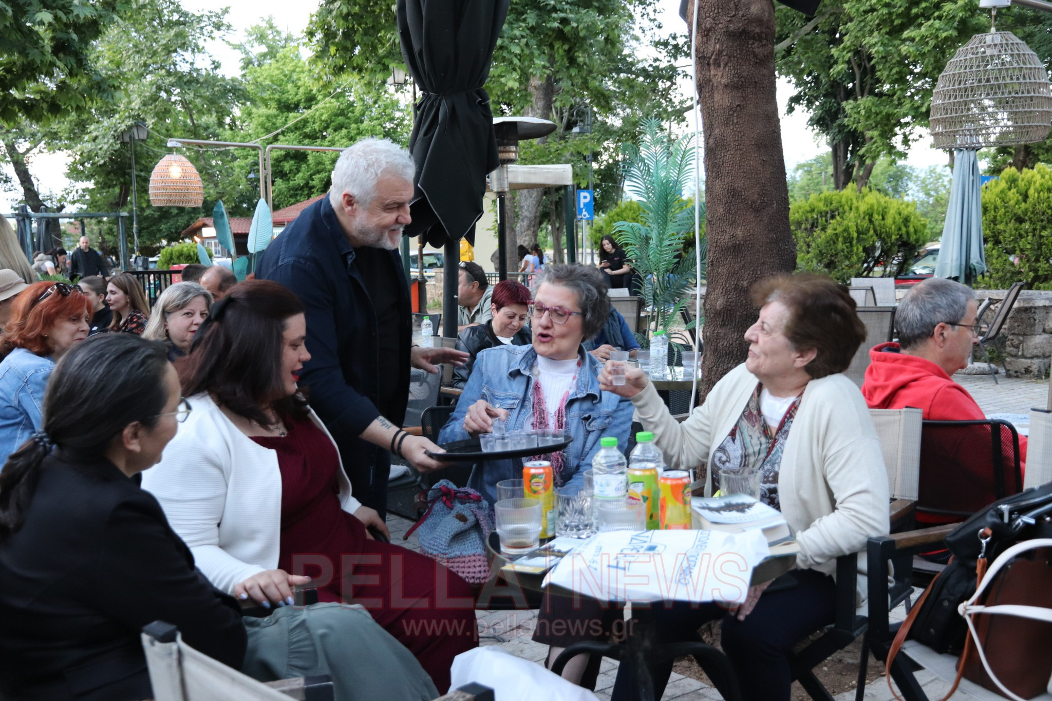 Το βιβλιοπωλείο «Ανδρεάδη» στη Σκύδρα φιλοξένησε την παρουσίαση του νέου βιβλίου «Καθαρμός» του Σπύρου Πετρουλάκη (Βιντεο)