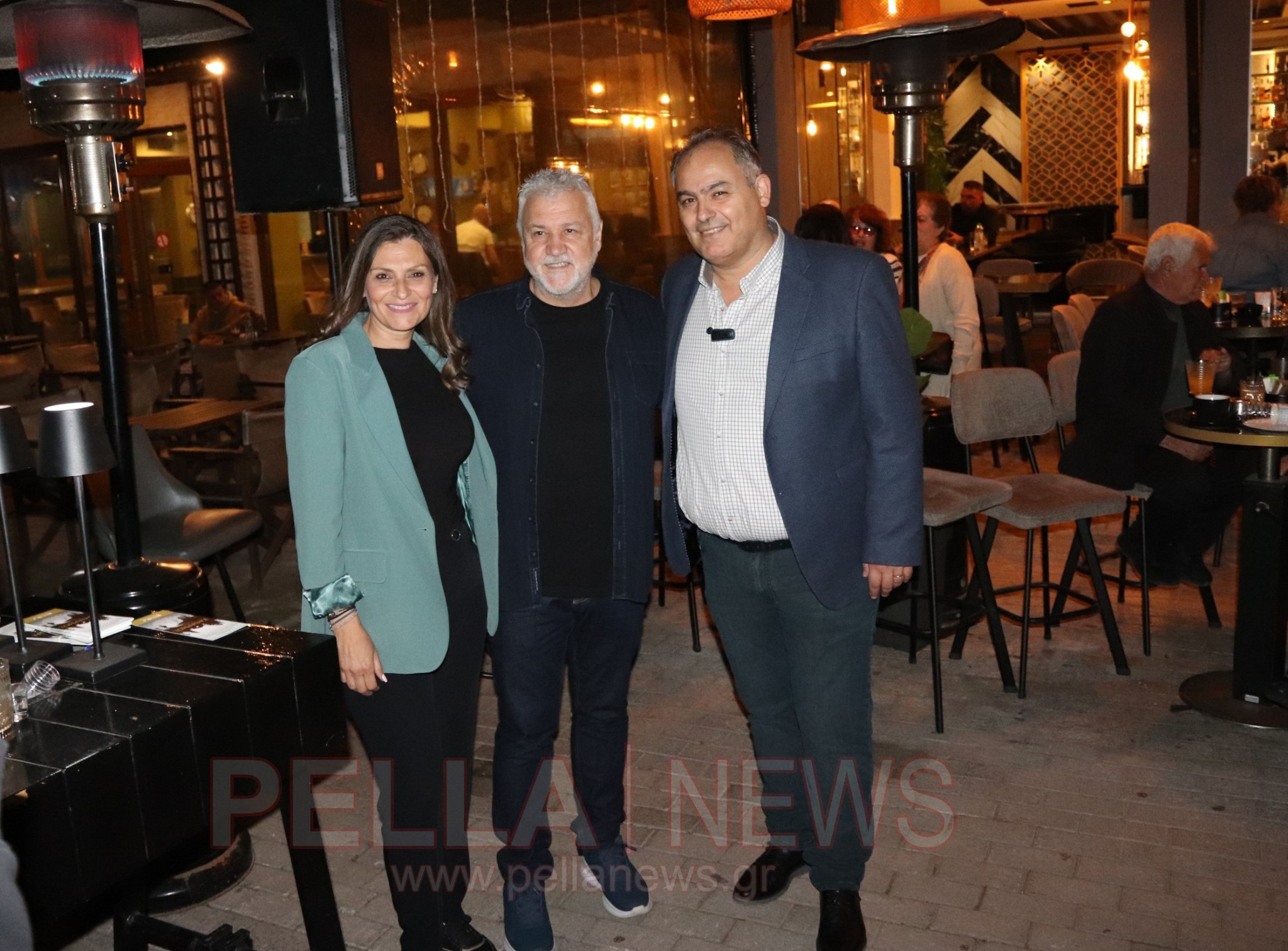 Το βιβλιοπωλείο «Ανδρεάδη» στη Σκύδρα φιλοξένησε την παρουσίαση του νέου βιβλίου «Καθαρμός» του Σπύρου Πετρουλάκη (Βιντεο)