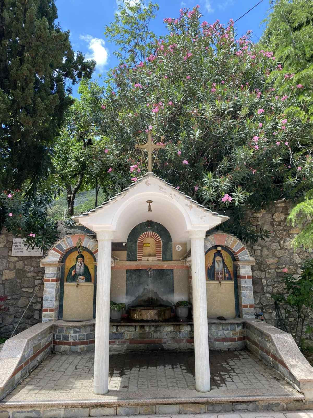Προσκυνηματική εκδρομή σε Εύβοια και Αίγινα διοργάνωσε ο π. Παΐσιος Κίτσος