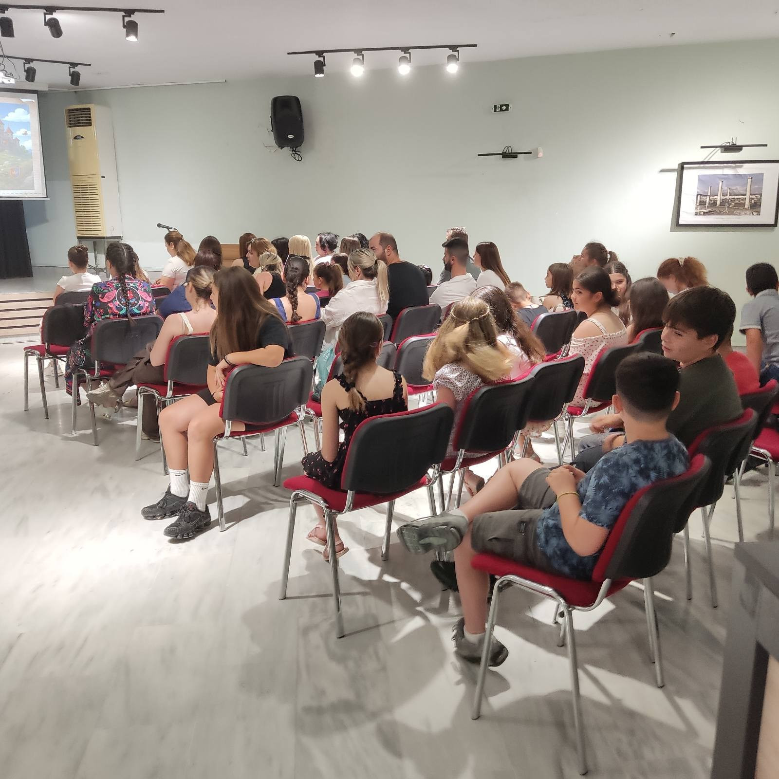 «Ο Αρθούρος και οι Ιππότες της Στρογγυλής Τραπέζης»: Μια ξεχωριστή μαθητική δημιουργία από το Δημοτικό Σχολείο Νέου Μυλοτόπου (ταινία)