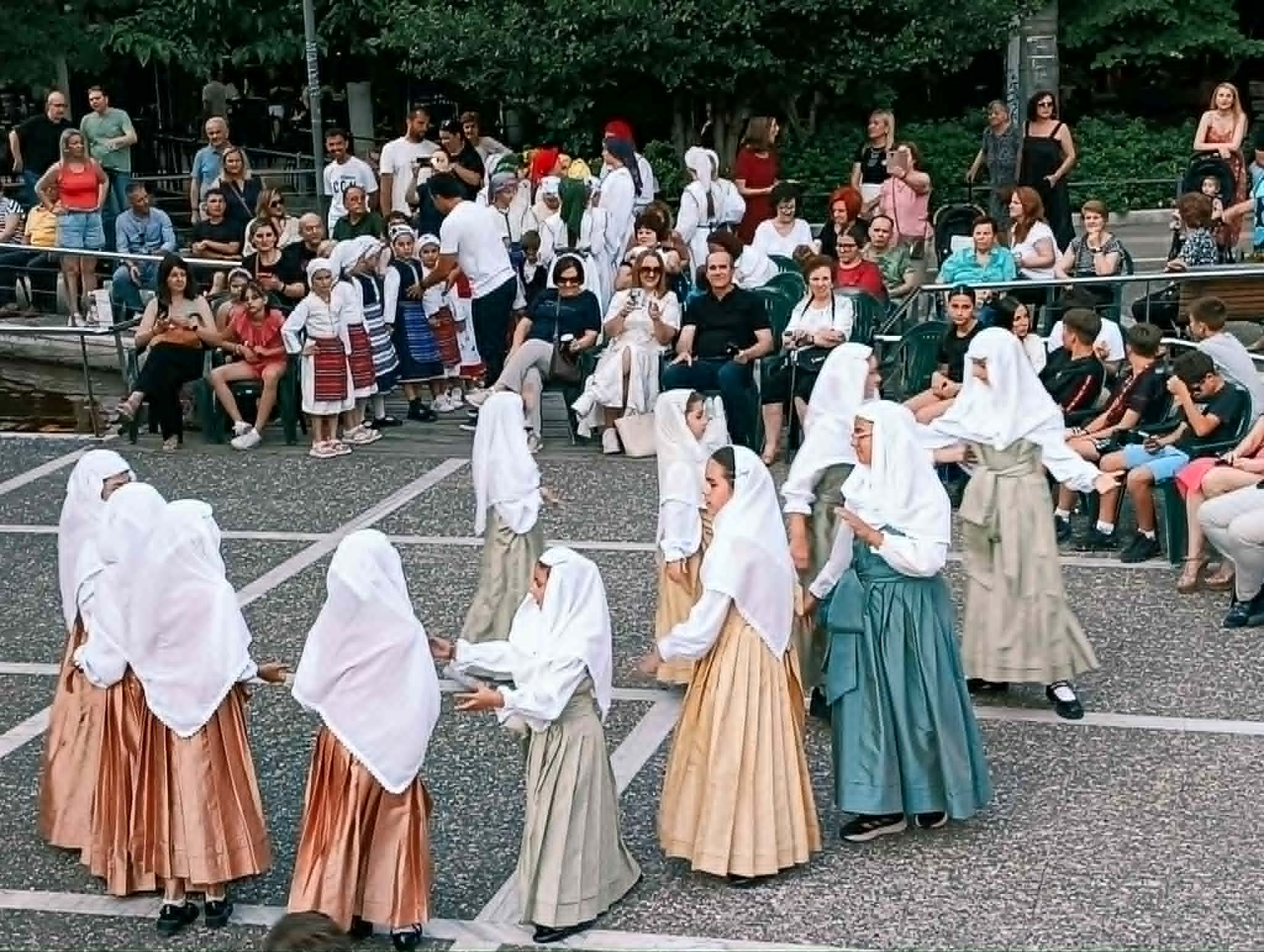 Με  επιτυχία πραγματοποιήθηκε το 2ο Χορευτικό Αντάμωμα Παιδικών & Εφηβικών Ομάδων στην Έδεσσα