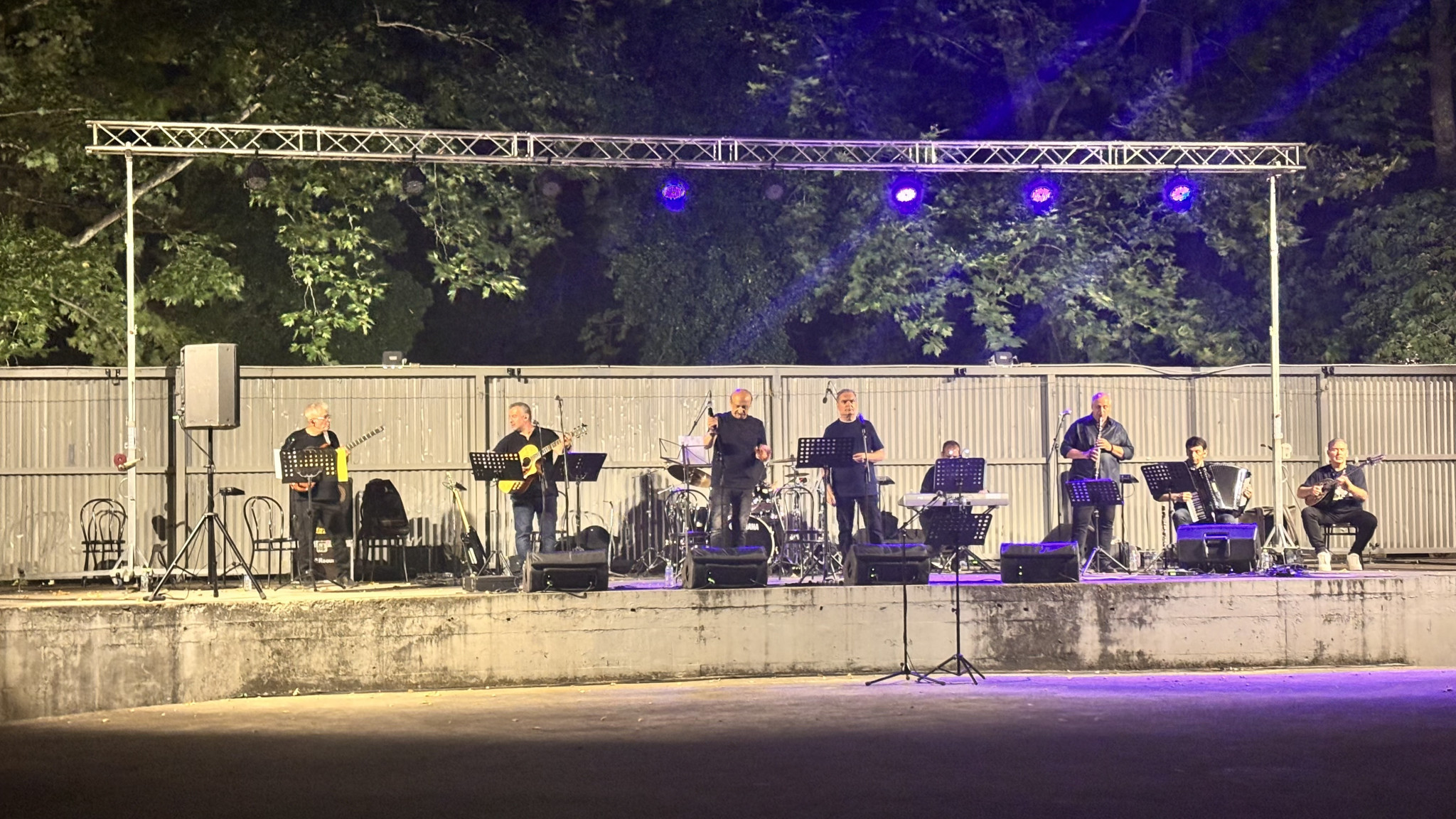 Μια βραδιά αφιερωμένη στον Στέλιο Καζαντζίδη με κοινωνικό πρόσημο