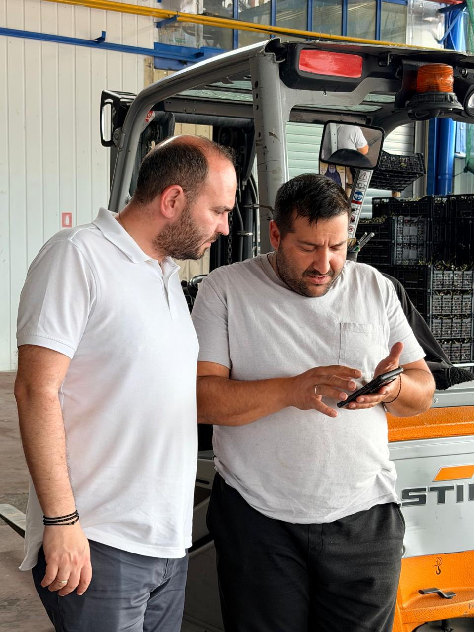 Επίσκεψη Λάκη Βασιλειάδη σε περιοχές που επλήγησαν από το χαλάζι στη Λεπτοκαρυά Γιαννιτσών και την Βεγορίτιδα