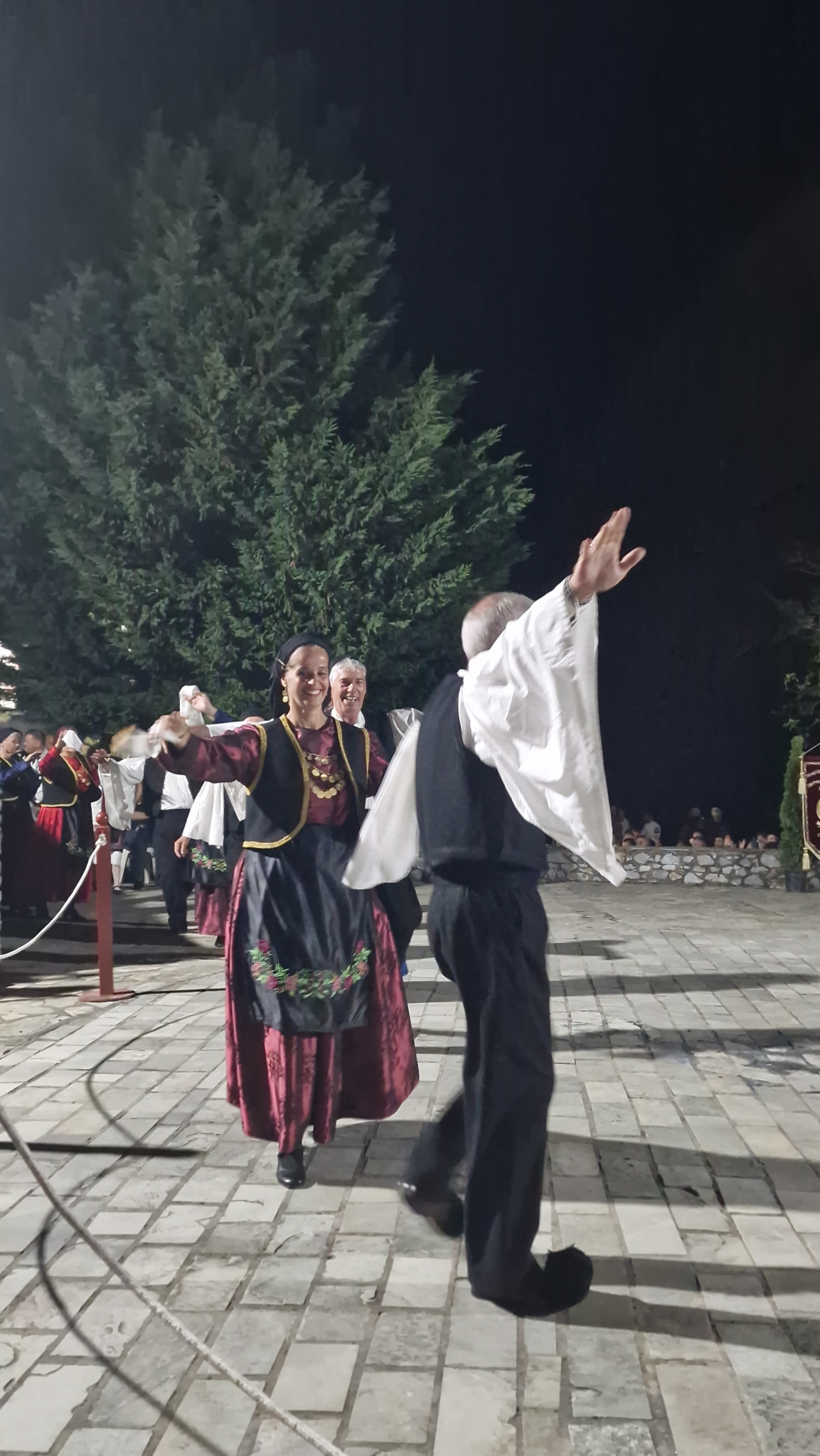 Με επιτυχία άνοιξε η αυλαία της 25ης Γιορτής Κερασιών στον Αρχάγγελο Αλμωπίας