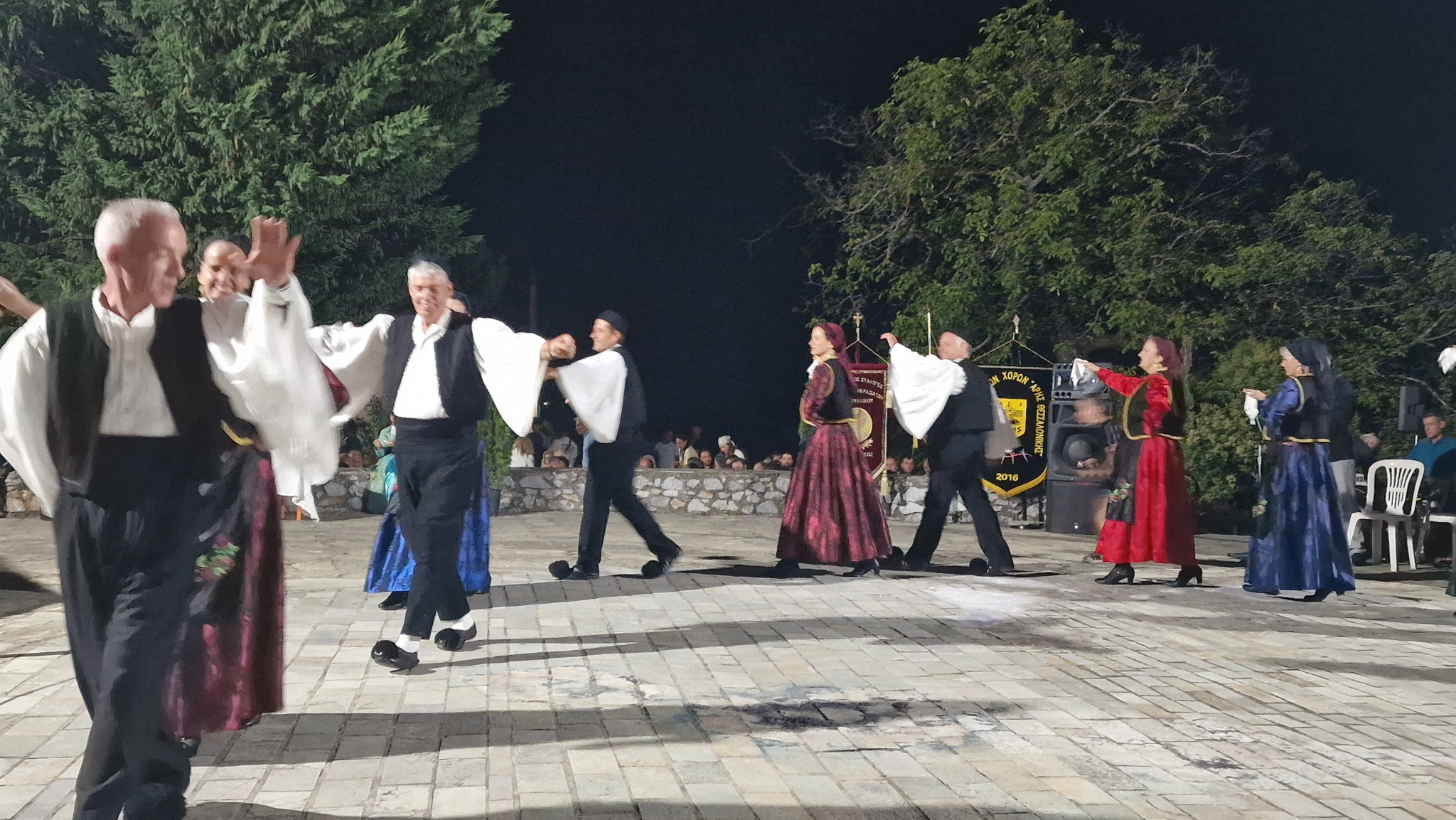 Με επιτυχία άνοιξε η αυλαία της 25ης Γιορτής Κερασιών στον Αρχάγγελο Αλμωπίας