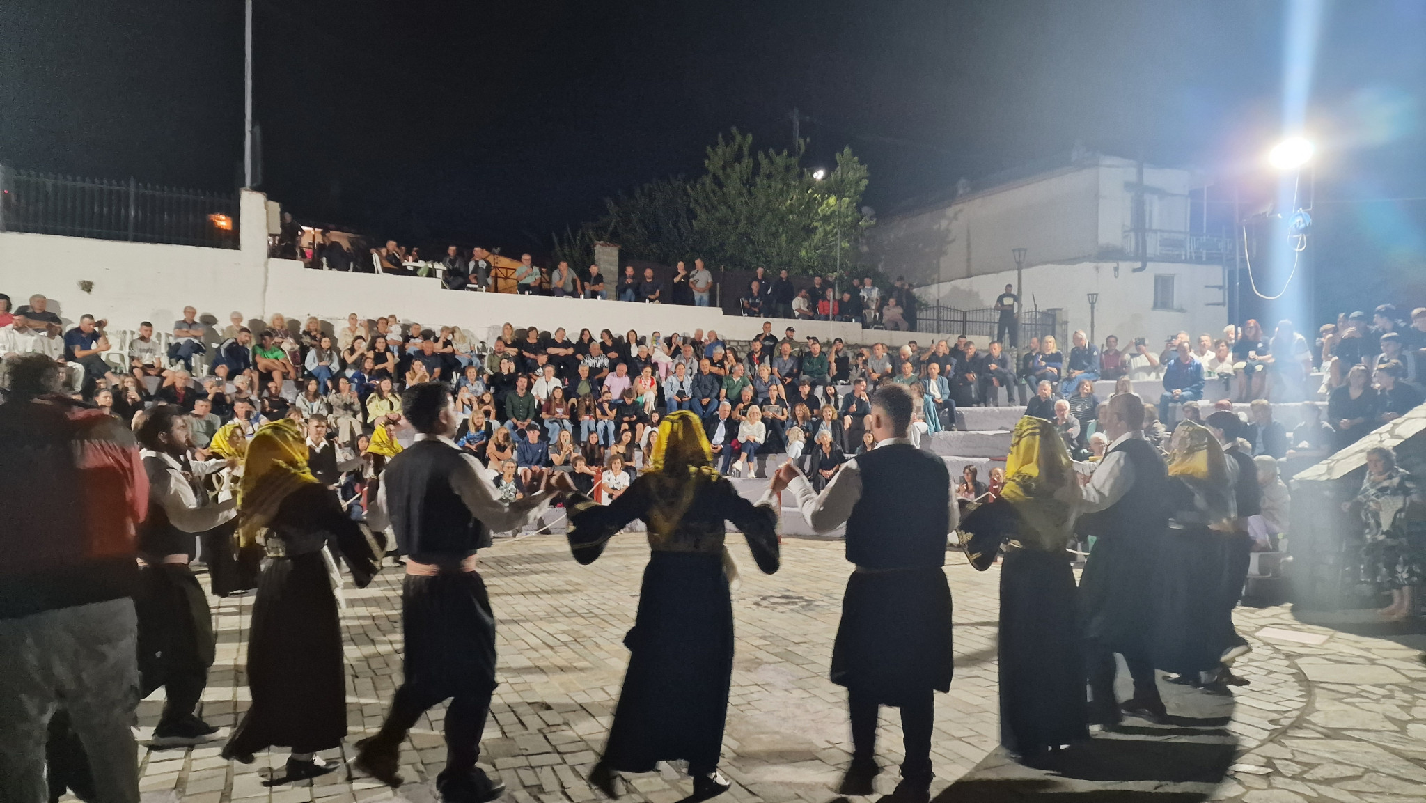 Με χορό, παράδοση και έντονο πολιτικό ενδιαφέρον ολοκληρώθηκε η 25η Γιορτή Κερασιών στον Αρχάγγελο