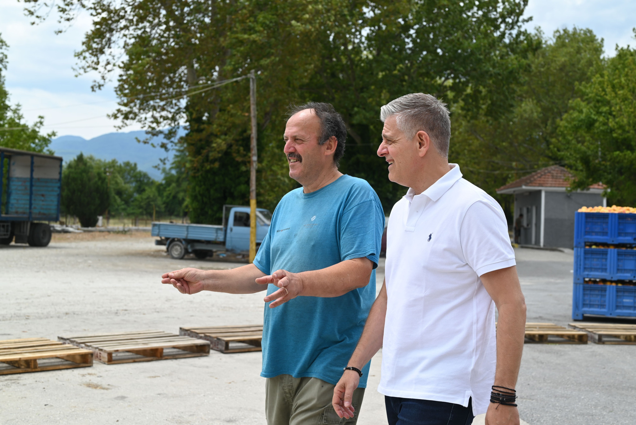 Κοντά στους παραγωγούς ροδάκινων της Πέλλας, ο Αντιπεριφερειάρχης Θεσσαλονίκης, Κ. Γιουτίκας