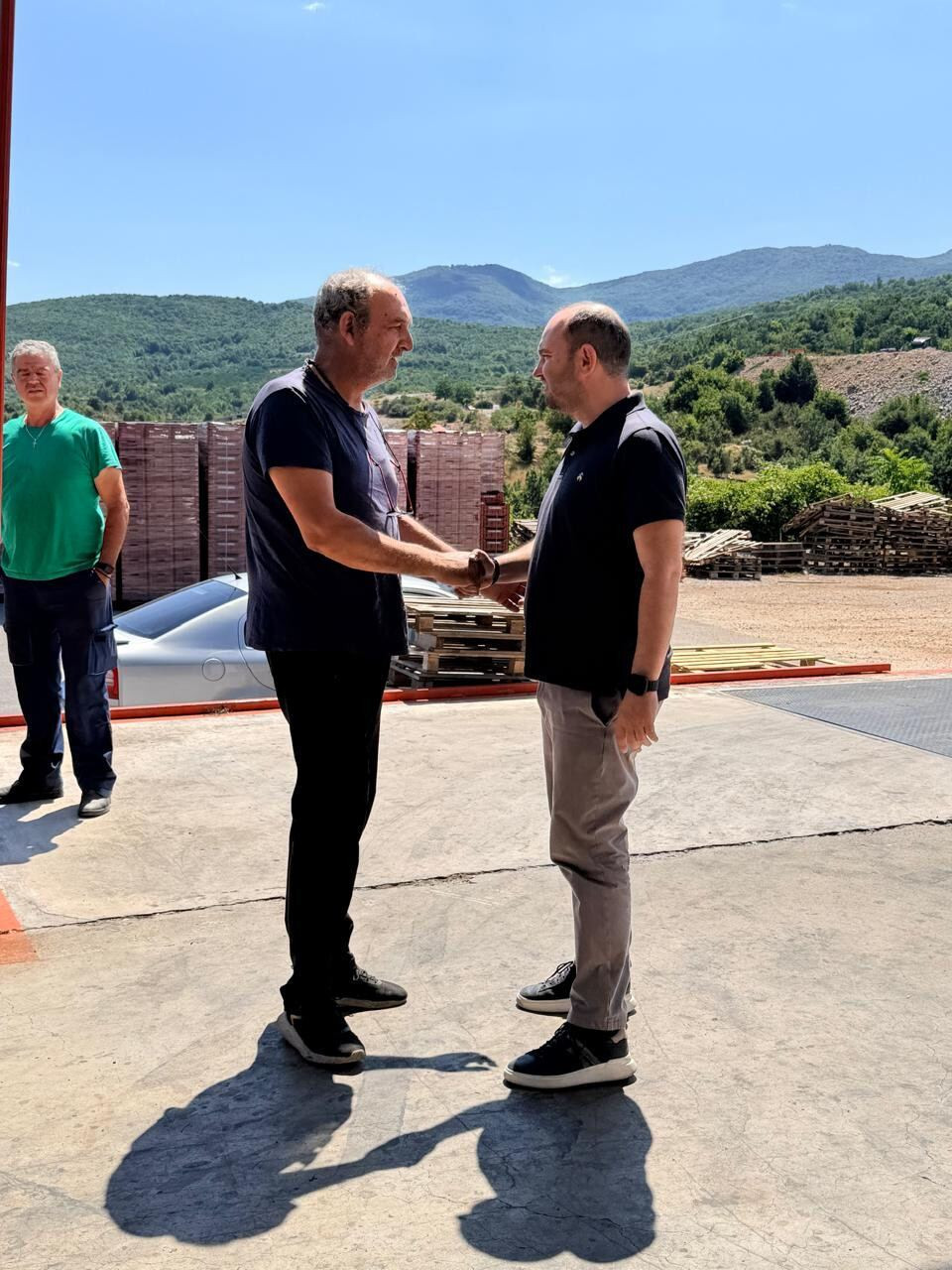 Επίσκεψη Λάκη Βασιλειάδη σε συνεταιρισμούς, ομάδες παραγωγών, διαλογητήρια, κέντρα παραλαβών και επιχειρήσεις που διακινούν προϊόντα στην περιοχή της Έδεσσας