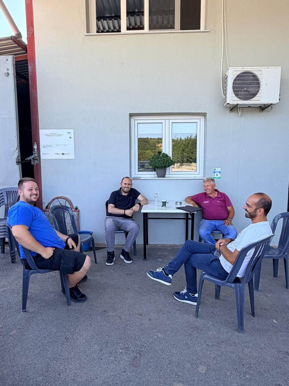 Επίσκεψη Λάκη Βασιλειάδη σε συνεταιρισμούς, ομάδες παραγωγών, διαλογητήρια, κέντρα παραλαβών και επιχειρήσεις που διακινούν προϊόντα στην περιοχή της Έδεσσας