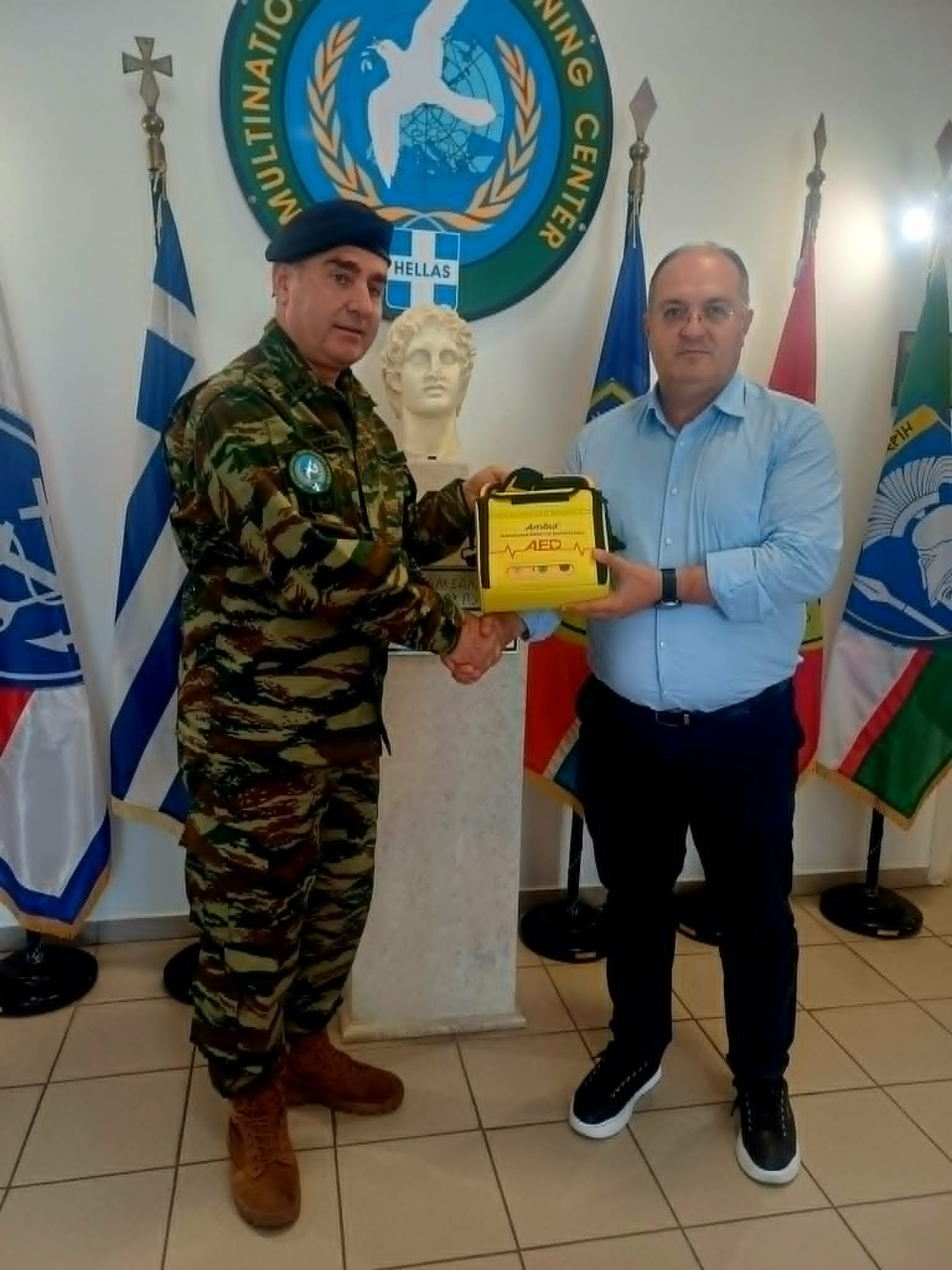 Επίσκεψη Δημάρχου Κιλκίς στο ΠΚΕΕΥΕ και δωρεά απινιδωτή
