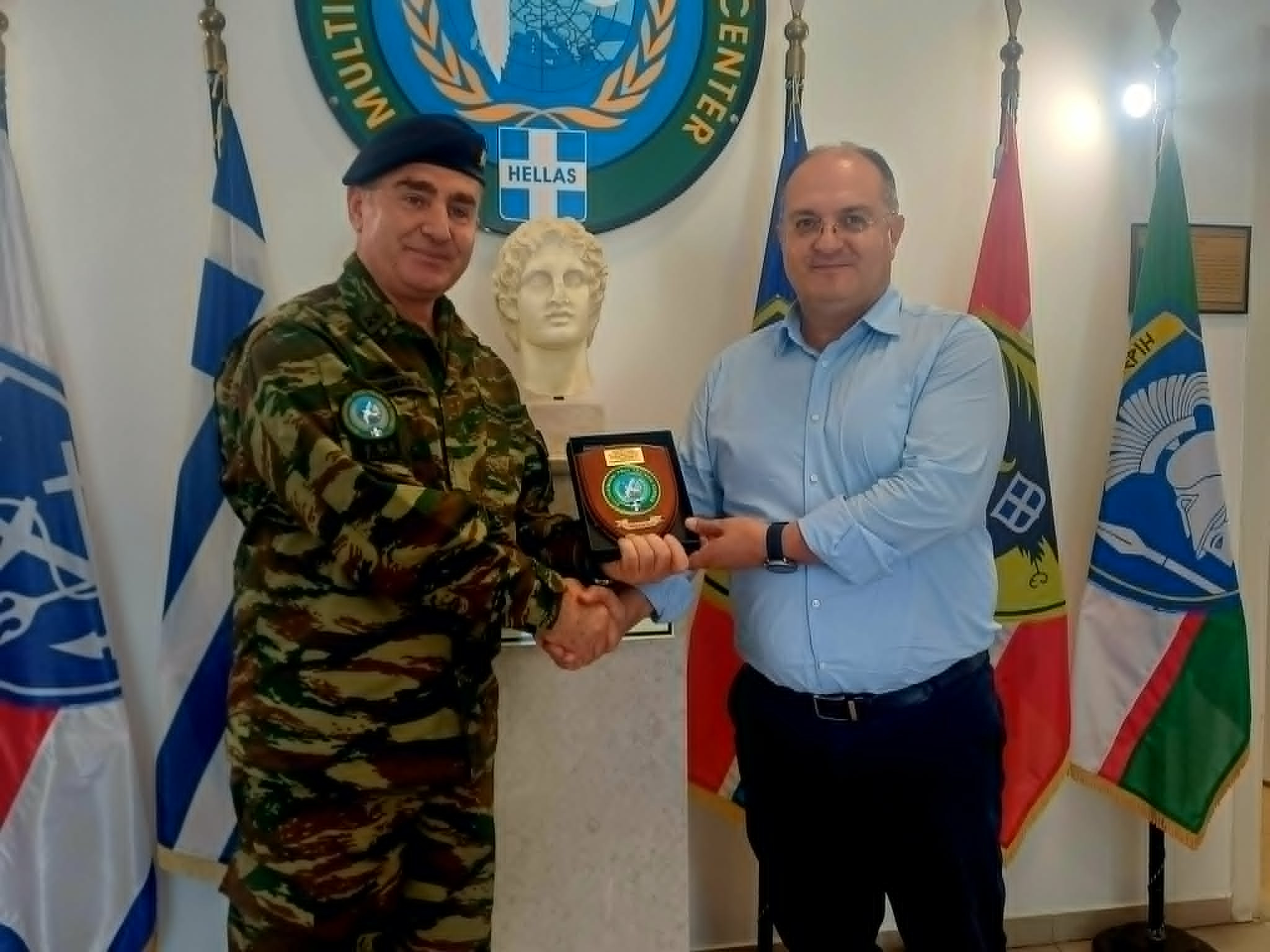 Επίσκεψη Δημάρχου Κιλκίς στο ΠΚΕΕΥΕ και δωρεά απινιδωτή