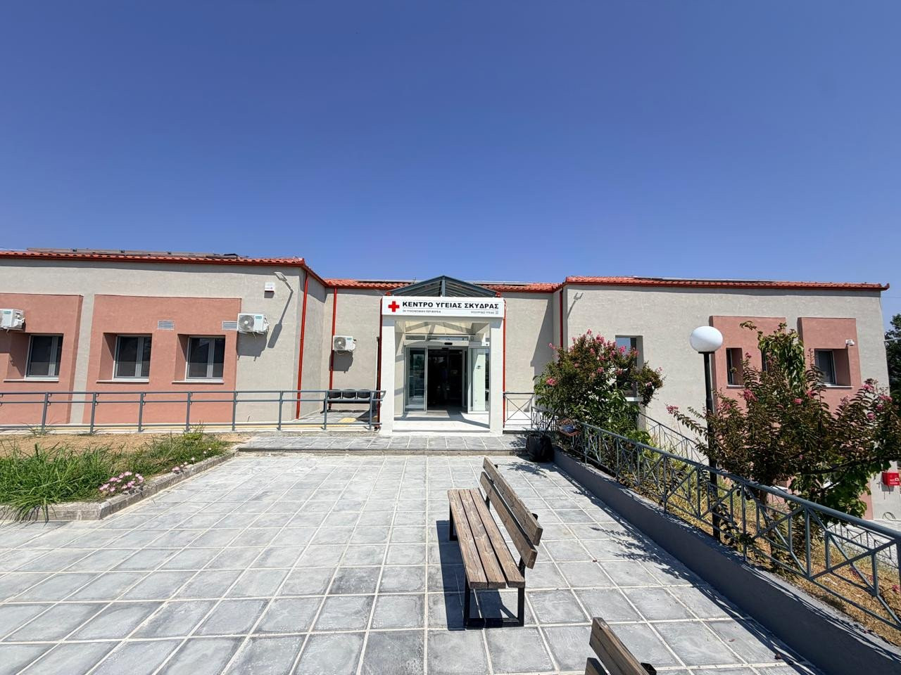 Επίσκεψη στο «ολοκαίνουριο» Κέντρο Υγείας Σκύδρας για τον Λάκη Βασιλειάδη