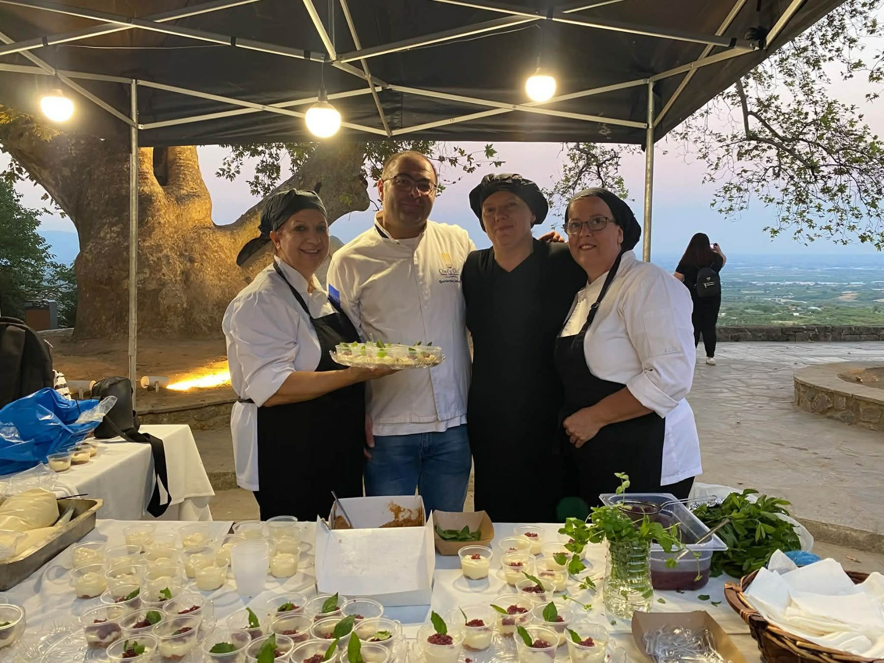 Με μεγάλη επιτυχία ολοκληρώθηκε το «Naoussa Street Food Festival – Wine Edition 2026» – Οι «1550» ξεσήκωσαν τη Νάουσα