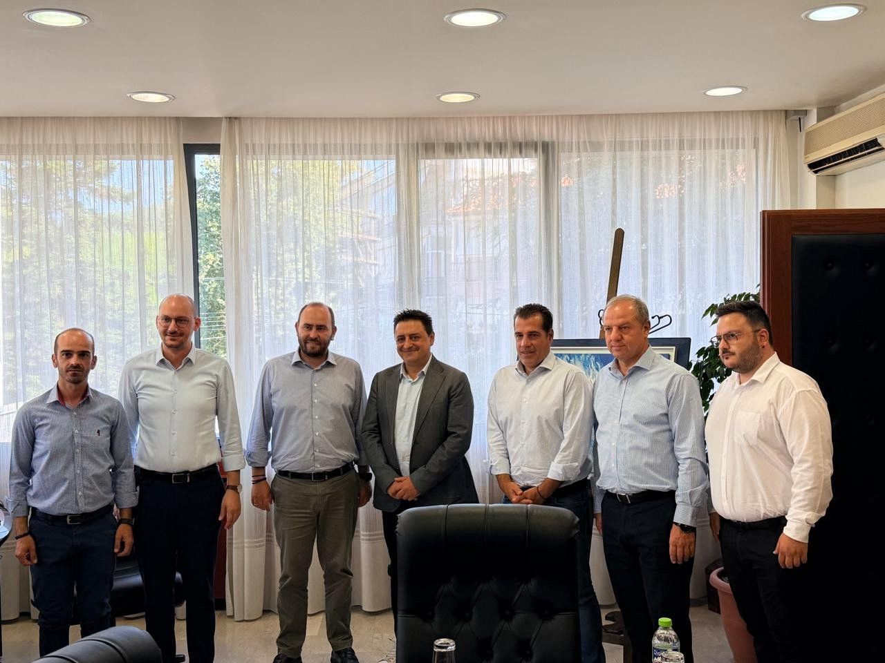 Ο Λάκης Βασιλειάδης με τον Υπουργό Μετανάστευσης & Ασύλου στην Πέλλα