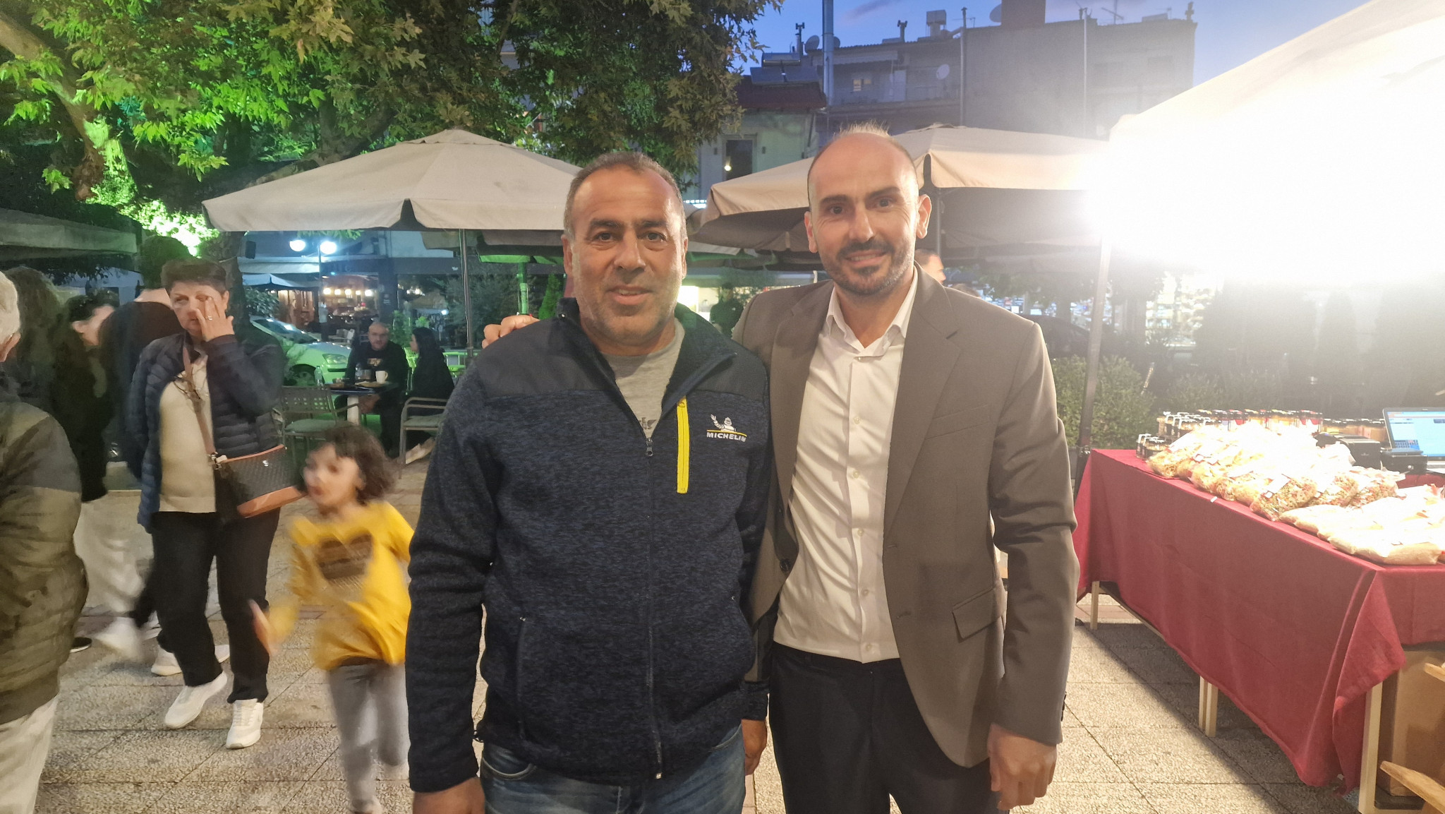 Πλήθος κόσμου στην Αριδαία: Ξεκίνησε το 3ο Πολυθεματικό Φεστιβάλ με κρασί, φαγητό, μουσική και παραδοσιακά προϊόντα