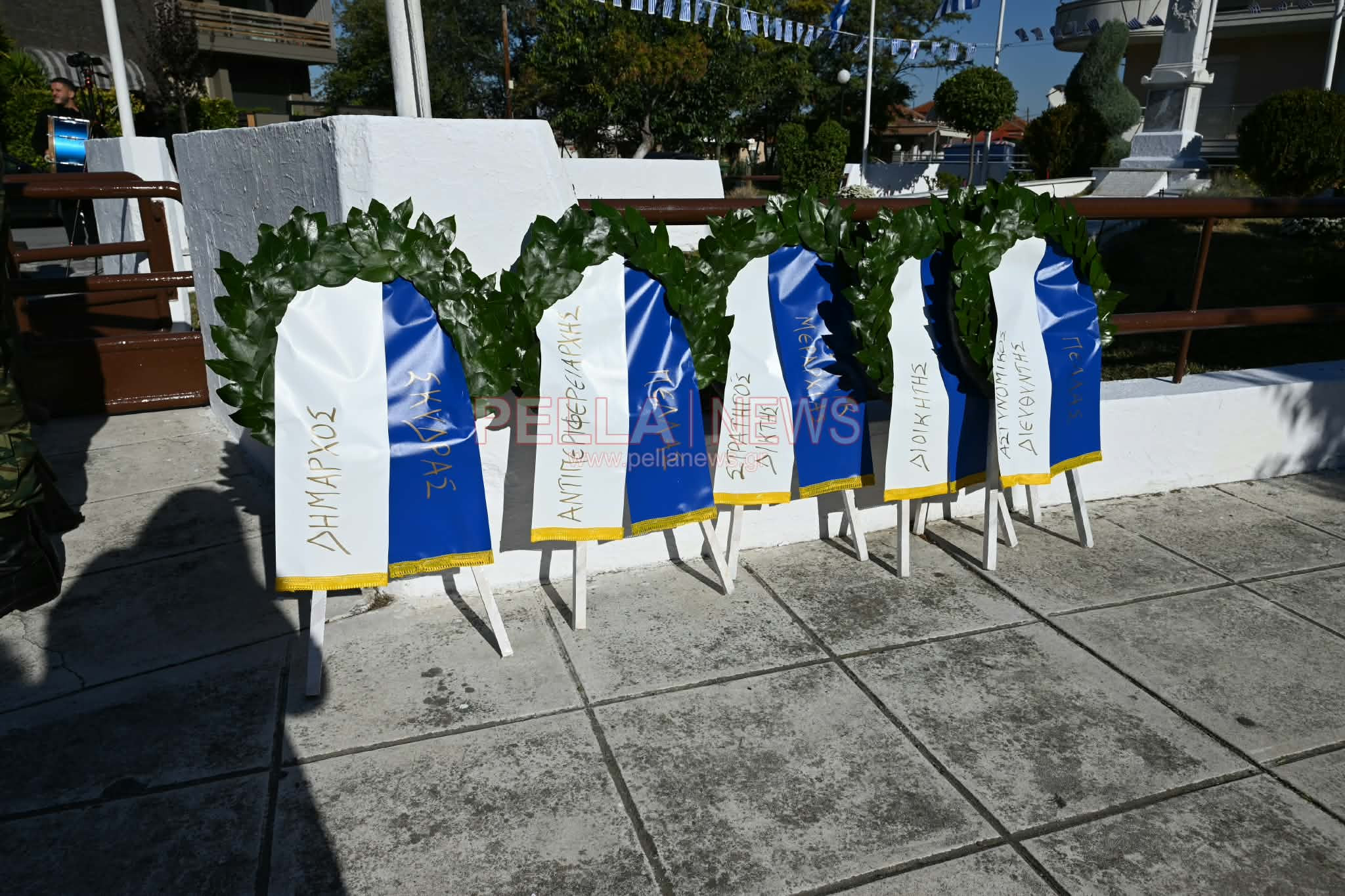 Σκύδρα: Επιμνημόσυνη δέηση και κατάθεση στεφάνων για την επέτειο της απελευθέρωσης (φωτογραφίες)