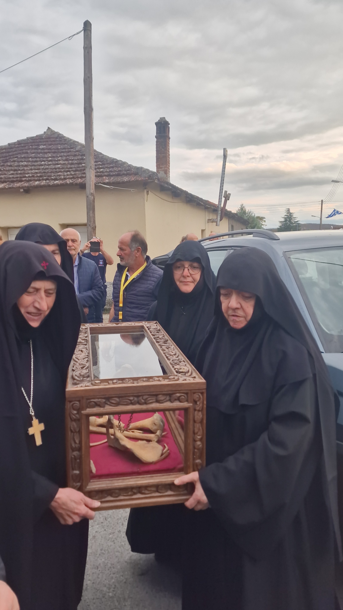 Ιστορική ημέρα με την  ανακομιδή και υποδοχή των Ιερών Λειψάνων της Αγίας Χρυσής