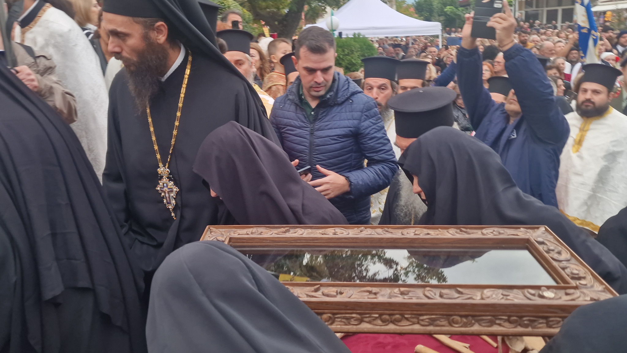 Ιστορική ημέρα με την  ανακομιδή και υποδοχή των Ιερών Λειψάνων της Αγίας Χρυσής
