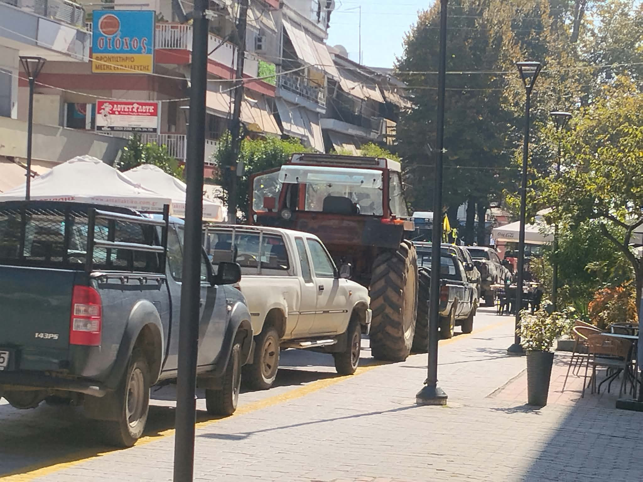Με σύνθημα το "Αγρότη πολέμα" στον Πεζόδρομο των Γιαννιτσών οι αγρότες της Αλμωπίας