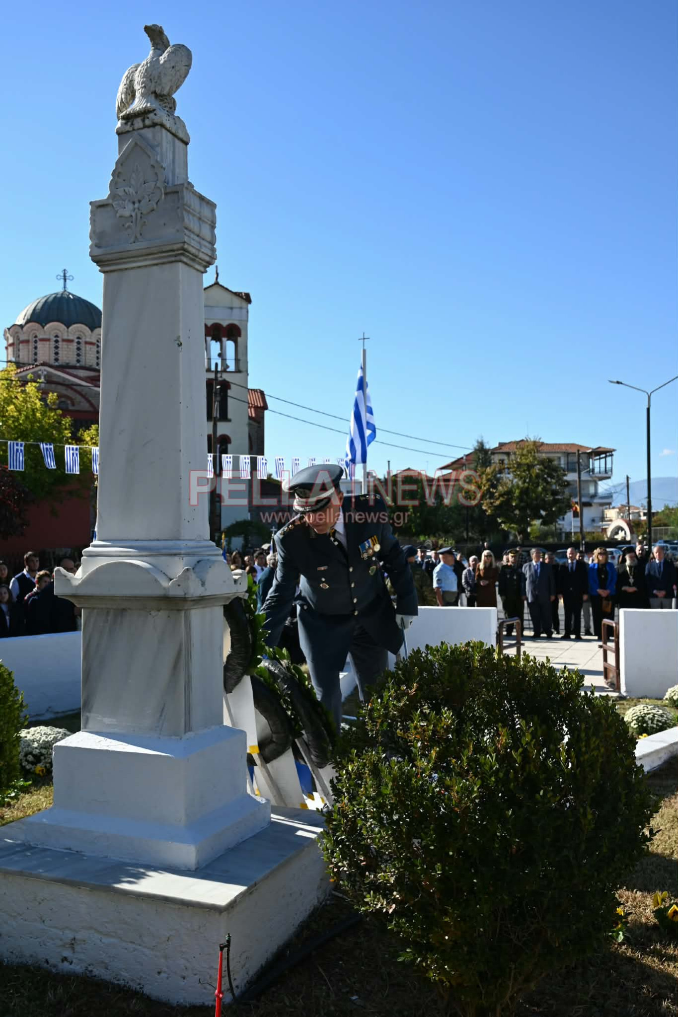 Σκύδρα: Επιμνημόσυνη δέηση και κατάθεση στεφάνων για την επέτειο της απελευθέρωσης (φωτογραφίες)