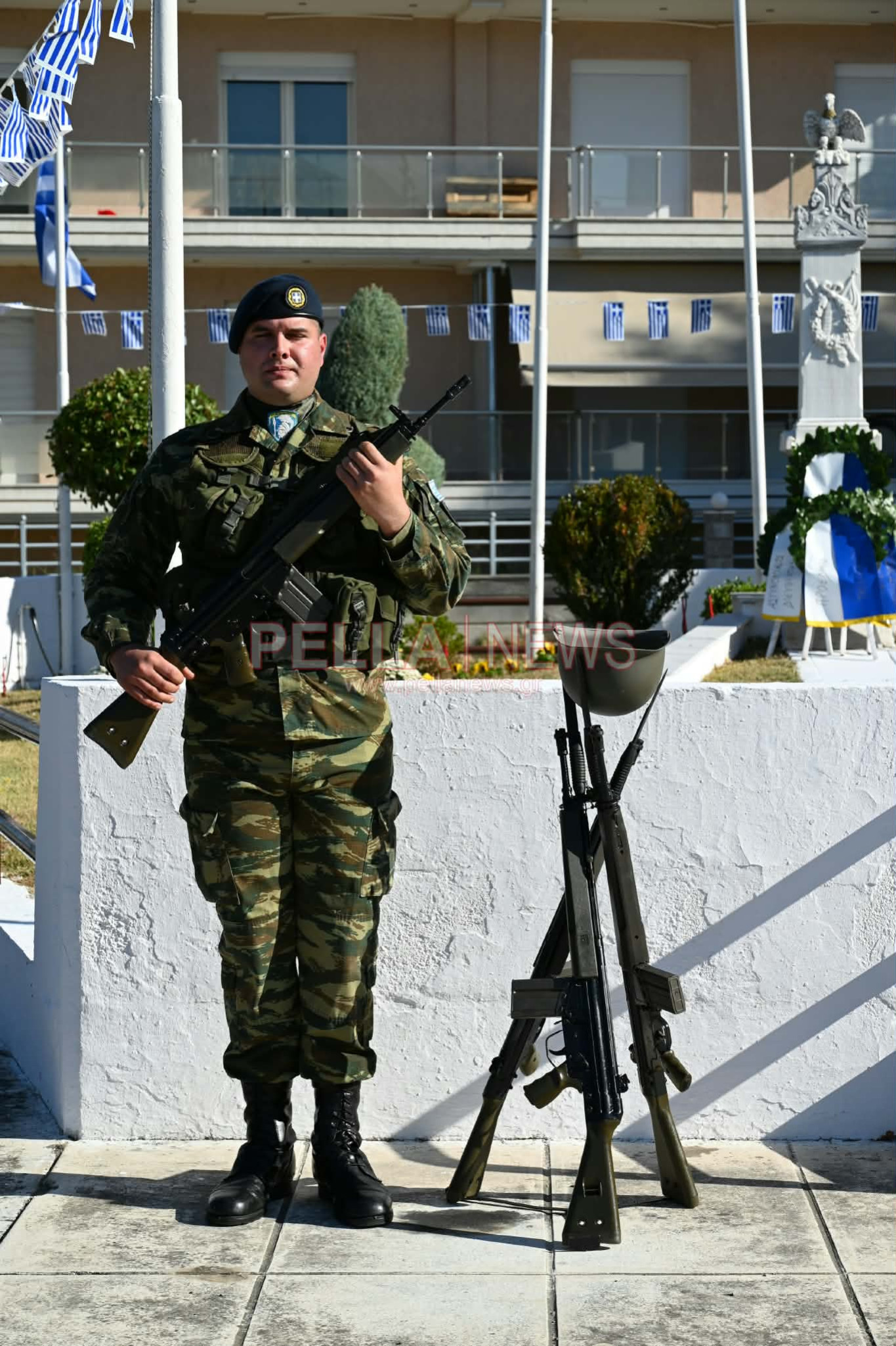 Σκύδρα: Επιμνημόσυνη δέηση και κατάθεση στεφάνων για την επέτειο της απελευθέρωσης (φωτογραφίες)