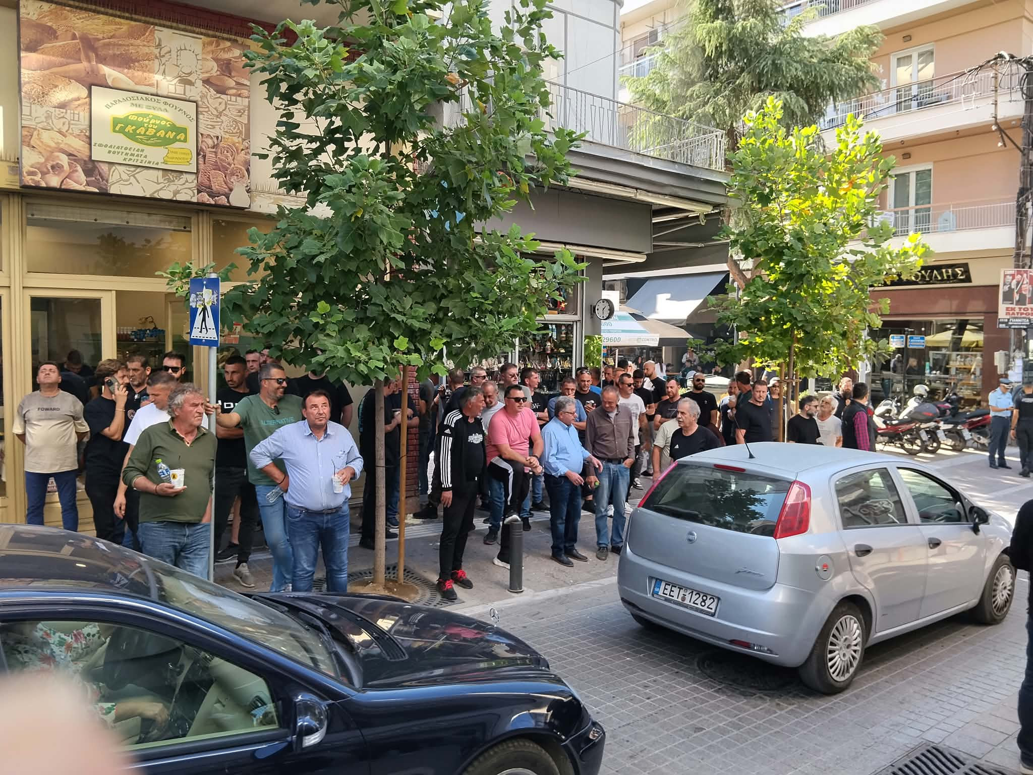 Με σύνθημα το "Αγρότη πολέμα" στον Πεζόδρομο των Γιαννιτσών οι αγρότες της Αλμωπίας