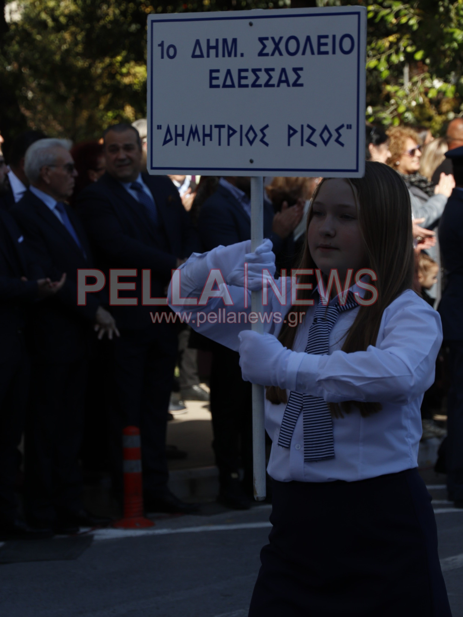 Με κάθε επισημότητα γιορτάστηκε η απελευθέρωση της Έδεσσας. Φωτογραφίες από τα σχολεία