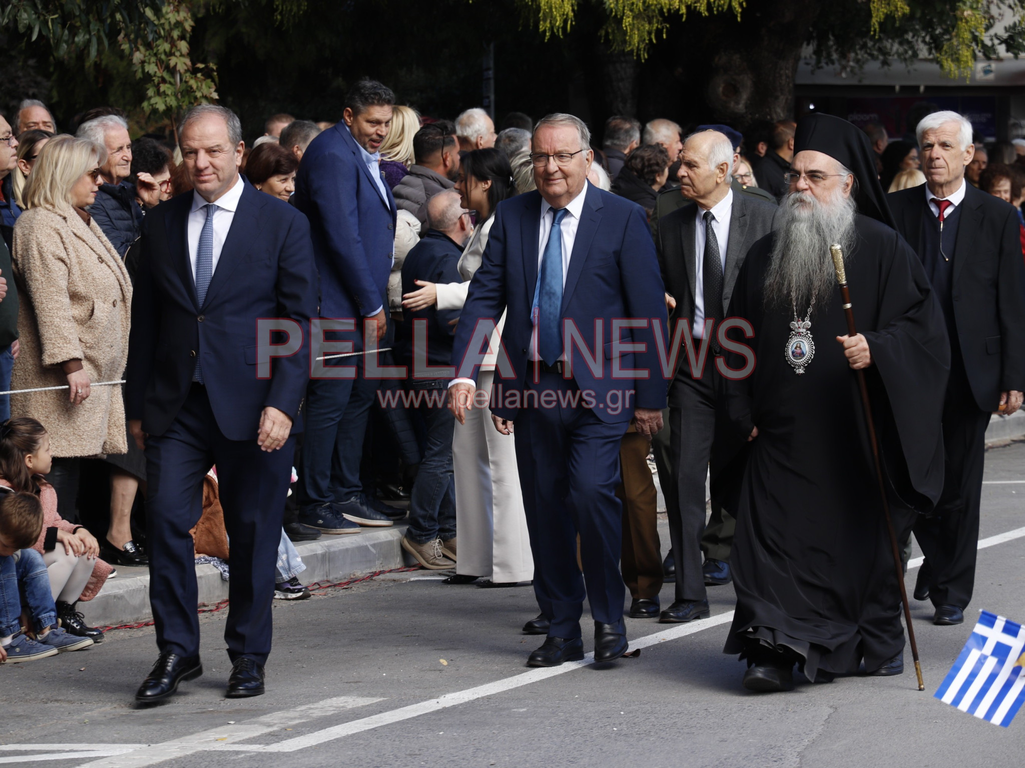 Με παραδοσιακές φορεσιές και στρατιωτική παρουσία η παρέλαση για την απελευθέρωση της Έδεσσας
