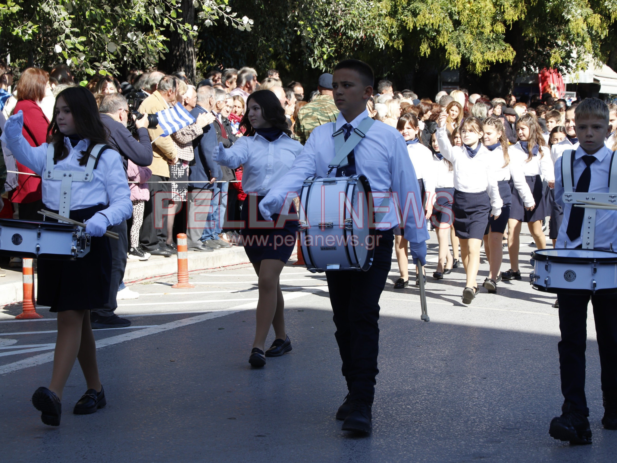 Με κάθε επισημότητα γιορτάστηκε η απελευθέρωση της Έδεσσας. Φωτογραφίες από τα σχολεία