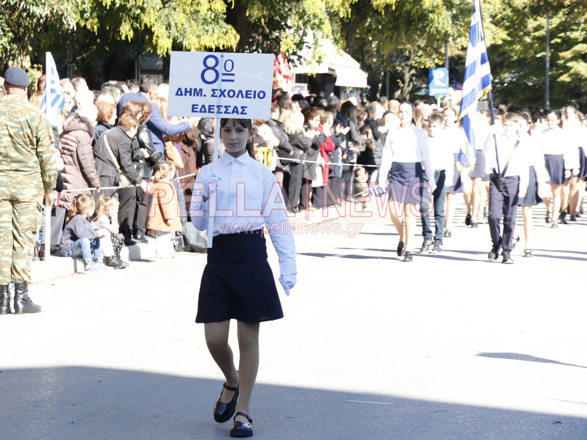 Με κάθε επισημότητα γιορτάστηκε η απελευθέρωση της Έδεσσας. Φωτογραφίες από τα σχολεία