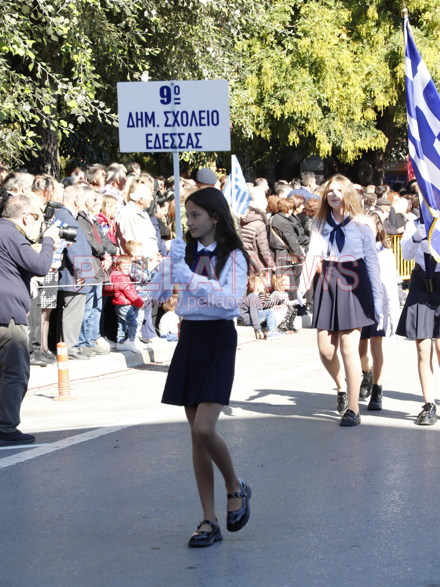 Με κάθε επισημότητα γιορτάστηκε η απελευθέρωση της Έδεσσας. Φωτογραφίες από τα σχολεία