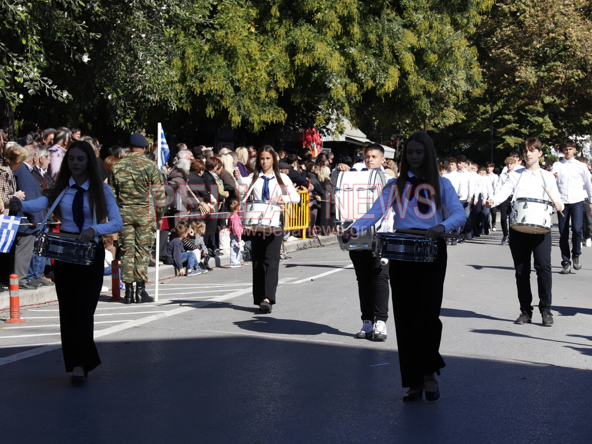 Με κάθε επισημότητα γιορτάστηκε η απελευθέρωση της Έδεσσας. Φωτογραφίες από τα σχολεία