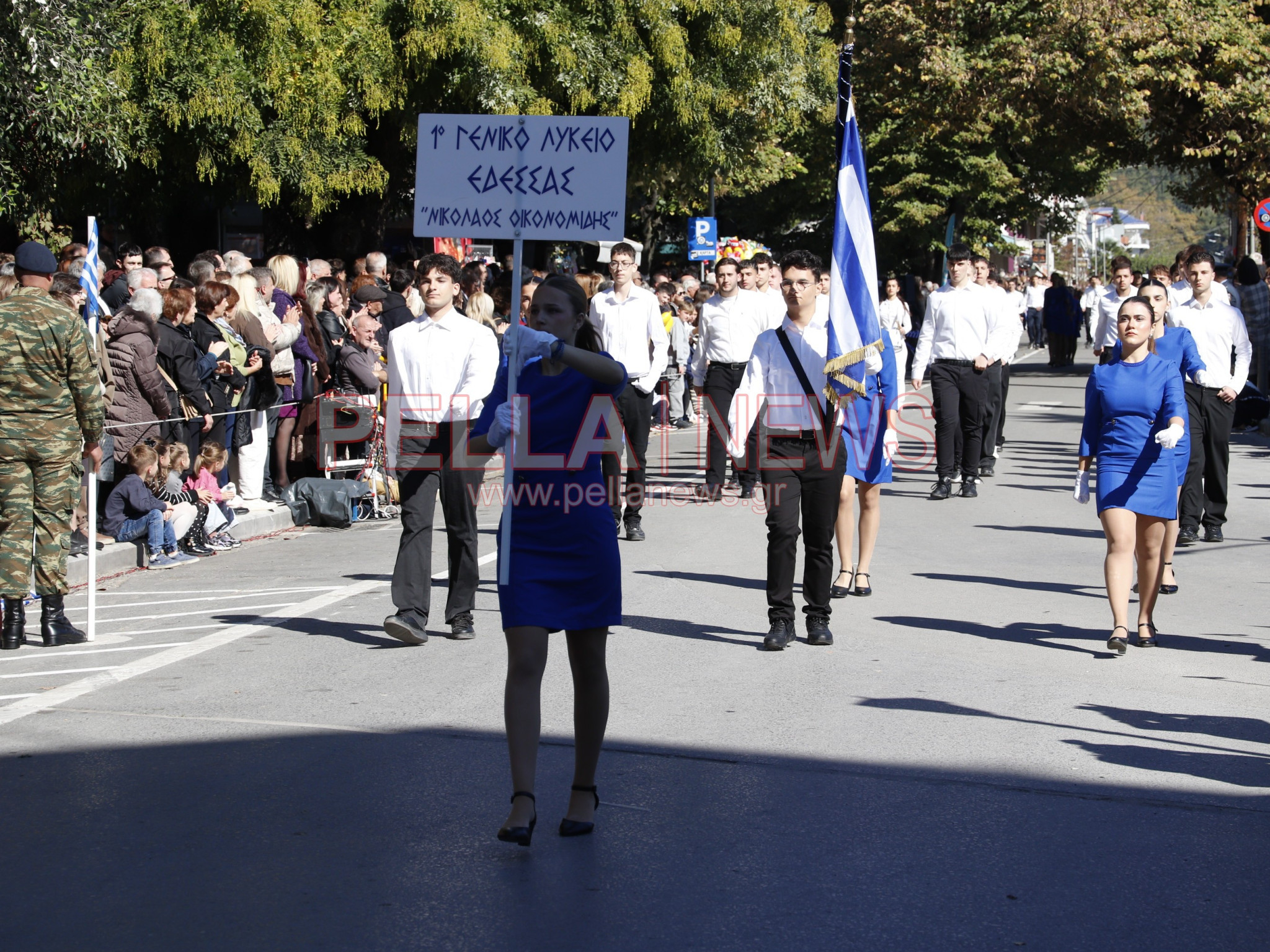 Με κάθε επισημότητα γιορτάστηκε η απελευθέρωση της Έδεσσας. Φωτογραφίες από τα σχολεία
