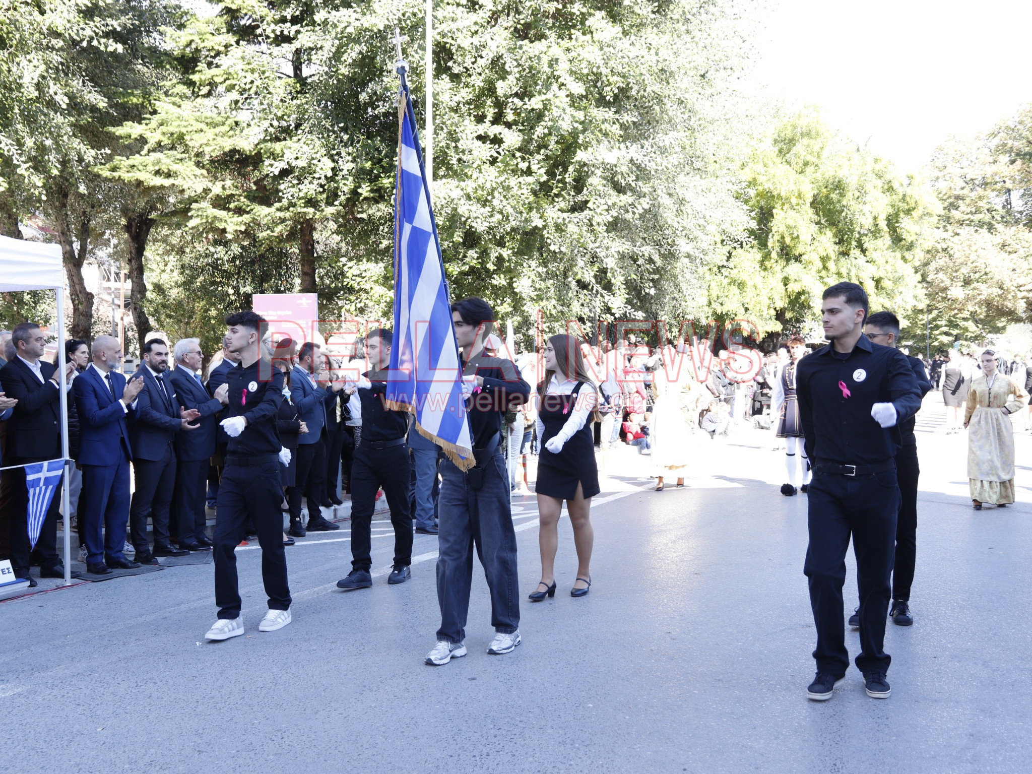 Με κάθε επισημότητα γιορτάστηκε η απελευθέρωση της Έδεσσας. Φωτογραφίες από τα σχολεία
