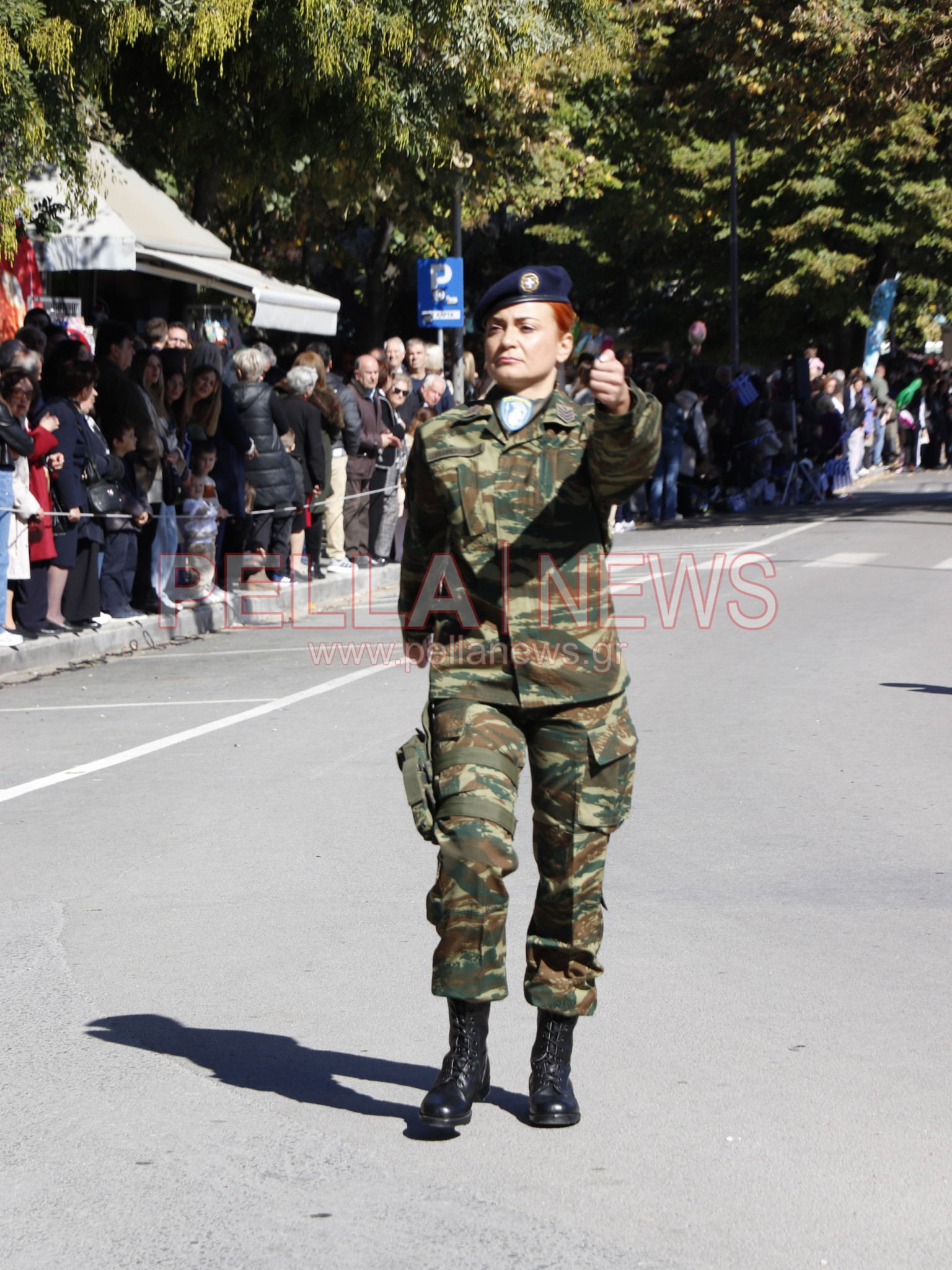 Με παραδοσιακές φορεσιές και στρατιωτική παρουσία η παρέλαση για την απελευθέρωση της Έδεσσας