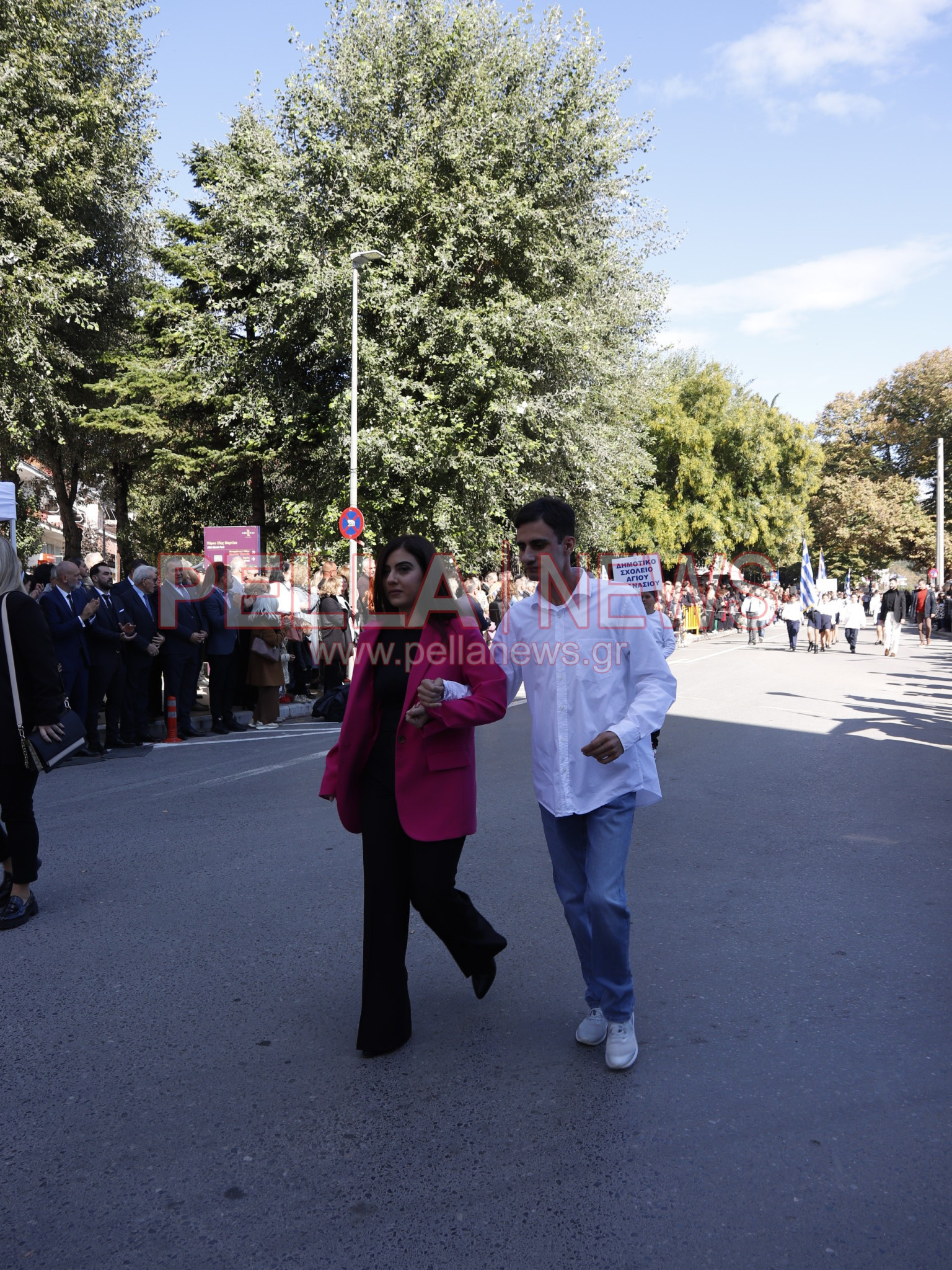 Με κάθε επισημότητα γιορτάστηκε η απελευθέρωση της Έδεσσας. Φωτογραφίες από τα σχολεία