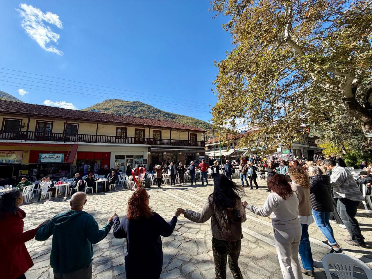 Όρμα Αλμωπίας: Πλήθος κόσμου στη Γιορτή Καστάνου – Μια γιορτή παράδοσης και πολιτισμού